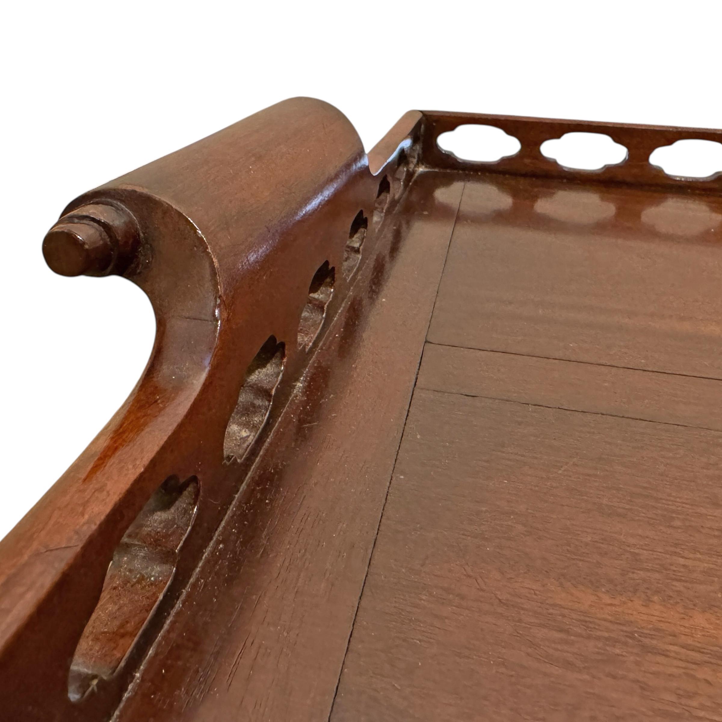 English Chippendale-Style Tray en venta 3
