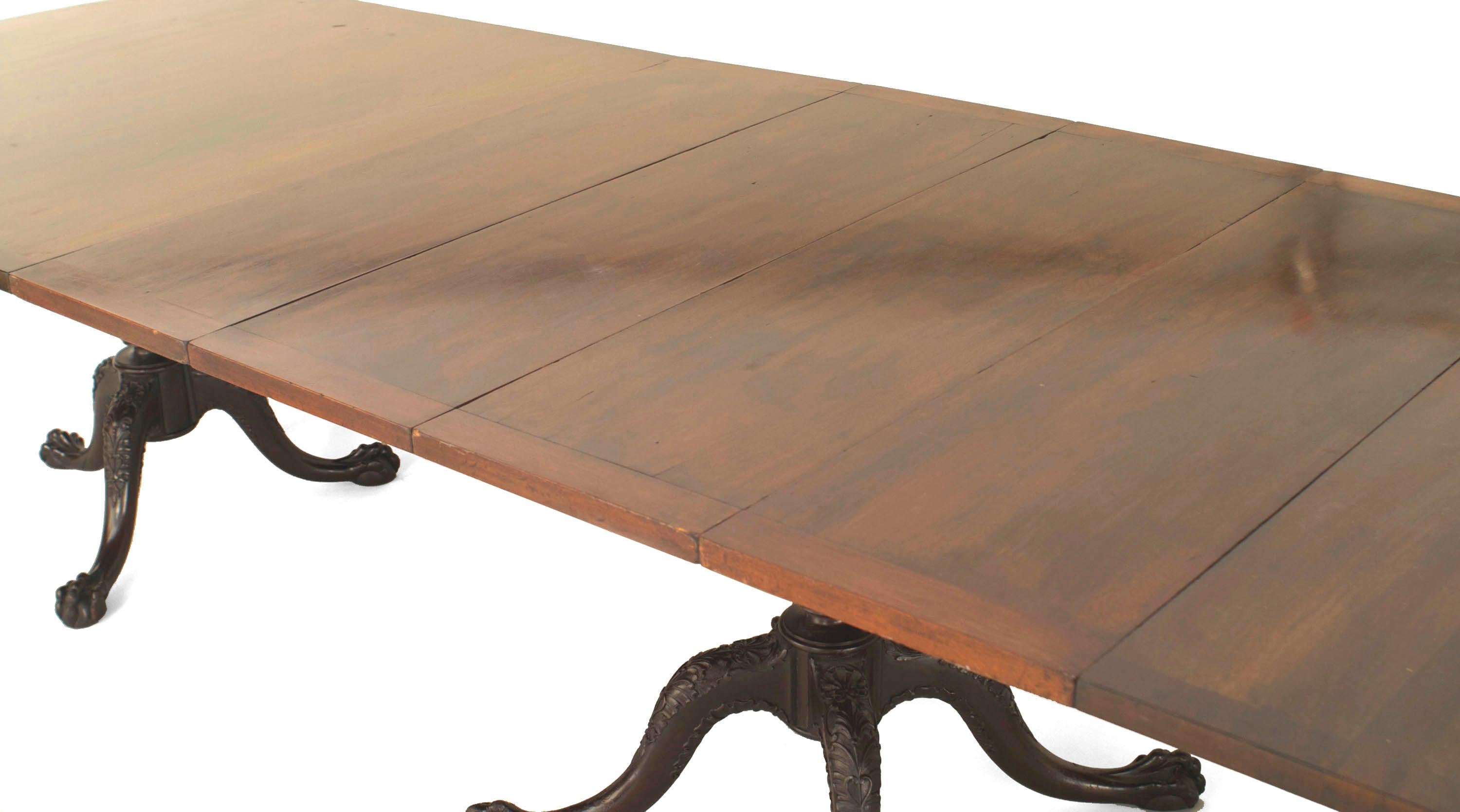 British English Chippendale Style Mahogany Dining Table For Sale