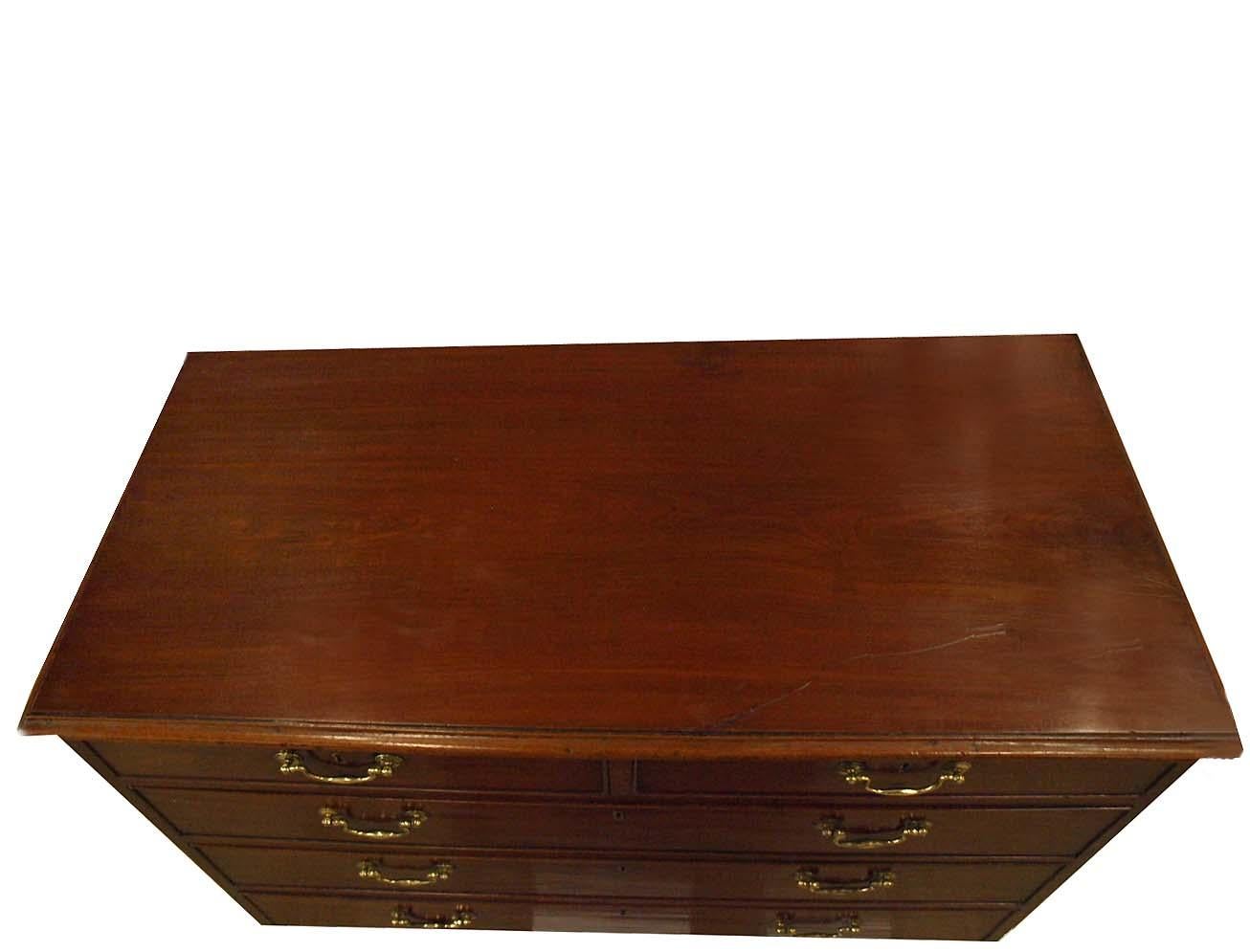 Cassapanca inglese Chippendale in vendita 1