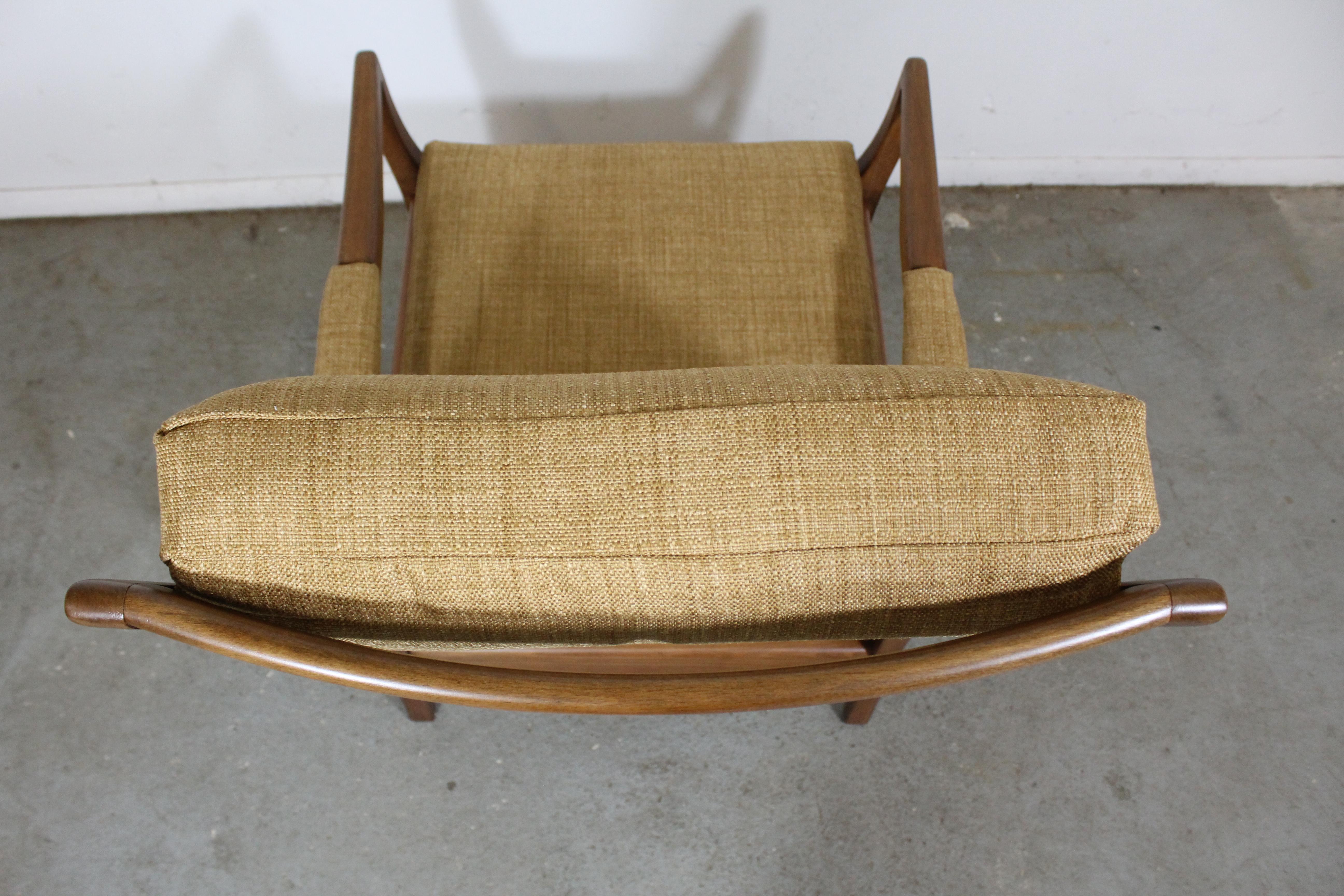 Mid Century Modern Walnut Open Arm Lounge Chair 2