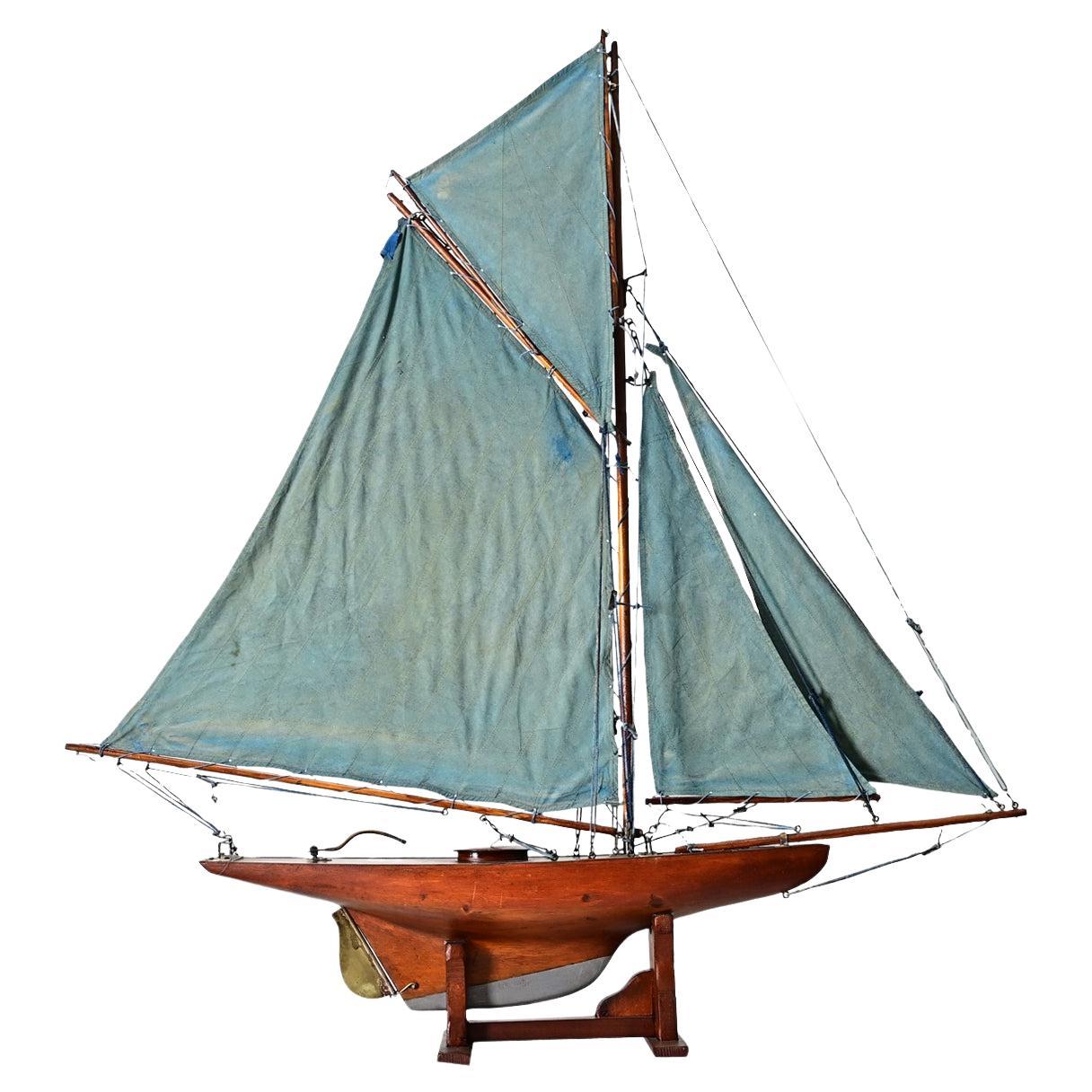 English Circa 1920 Pond Yacht