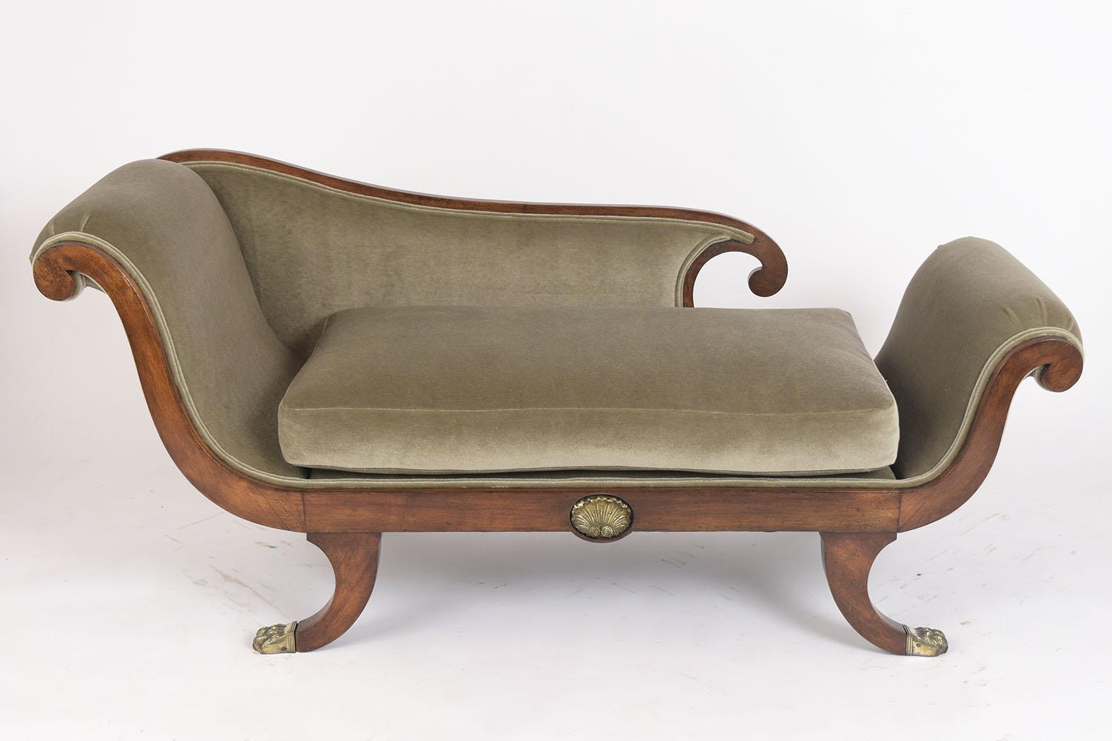 Hand-Carved English 19th Century Empire Style Chaise Lounge