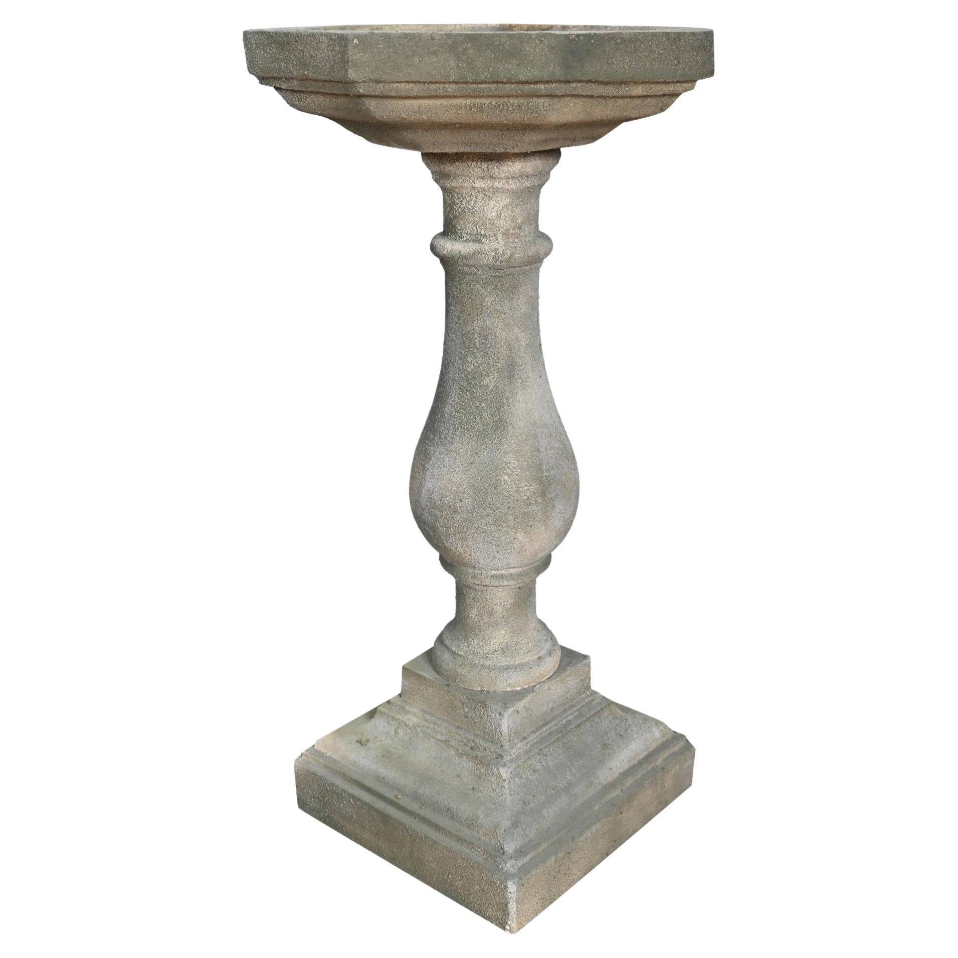 English Classic Bird Bath Garden Font Stone For Sale