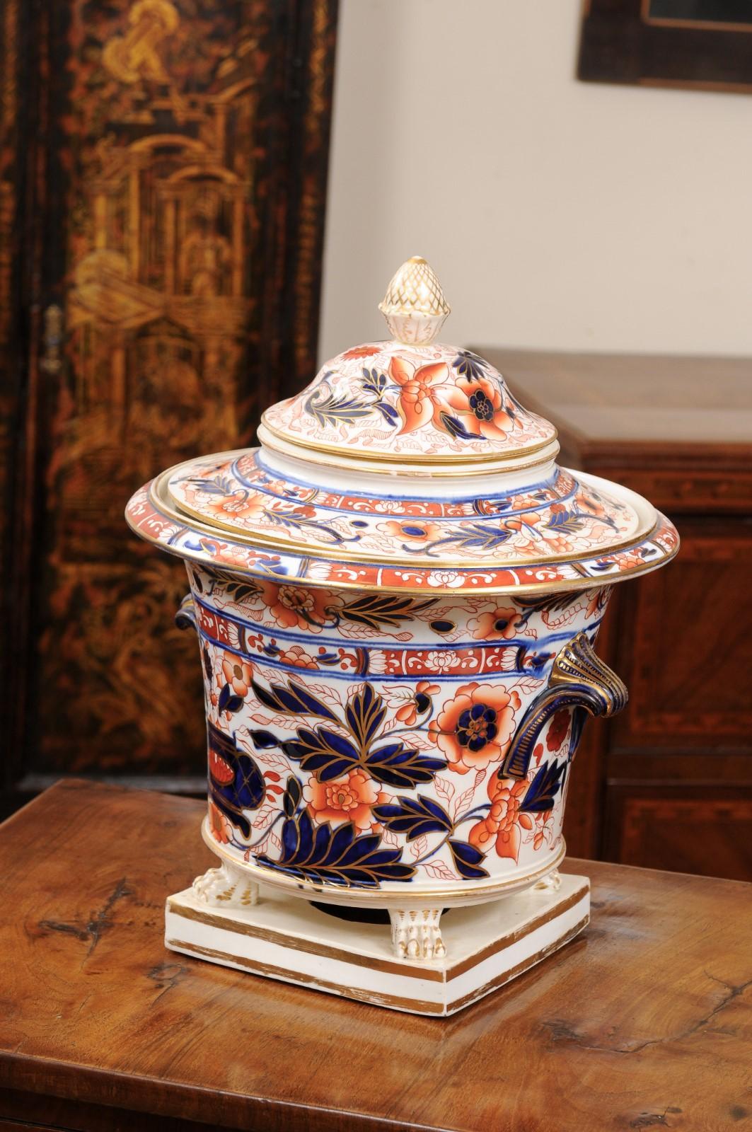 English Coalport Imari Champaign Cooler with Lid and Paw Feet, ca. 1810 For Sale 9