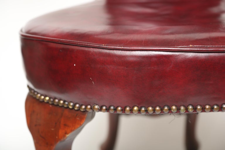 Red Leather Cock Fighting Chair in Mahogany with Brass Nailheads-England, 19th c For Sale 5