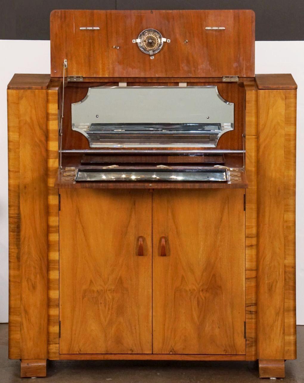 English Cocktail Bar or Drinks Cabinet from the Art Deco Era 1