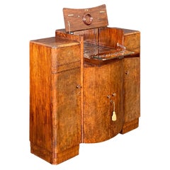 Englische Cocktailbar oder Getränkeschrank aus der Art-Déco-Ära