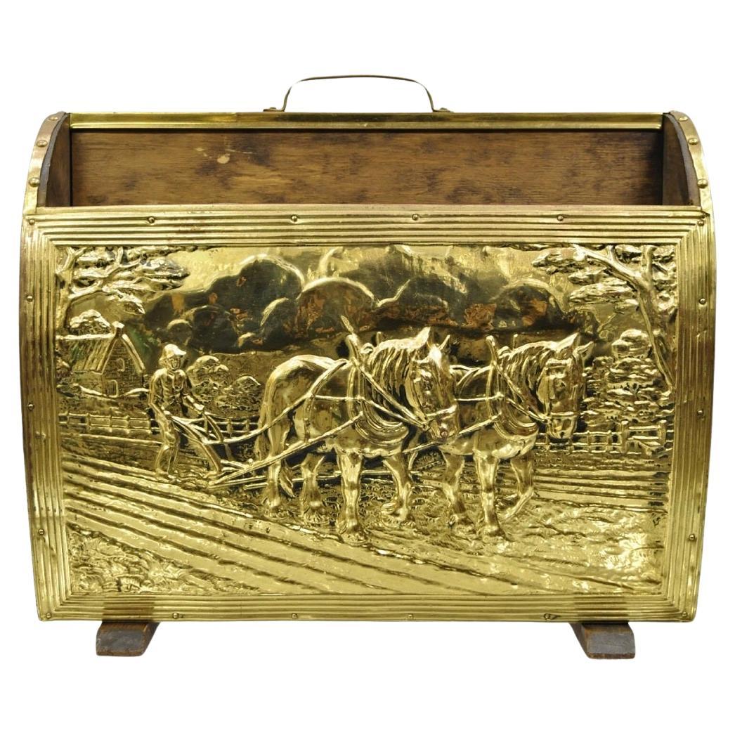 Porte-revues en laiton embossé de style colonial anglais pour fermier et charrue tirée par des chevaux