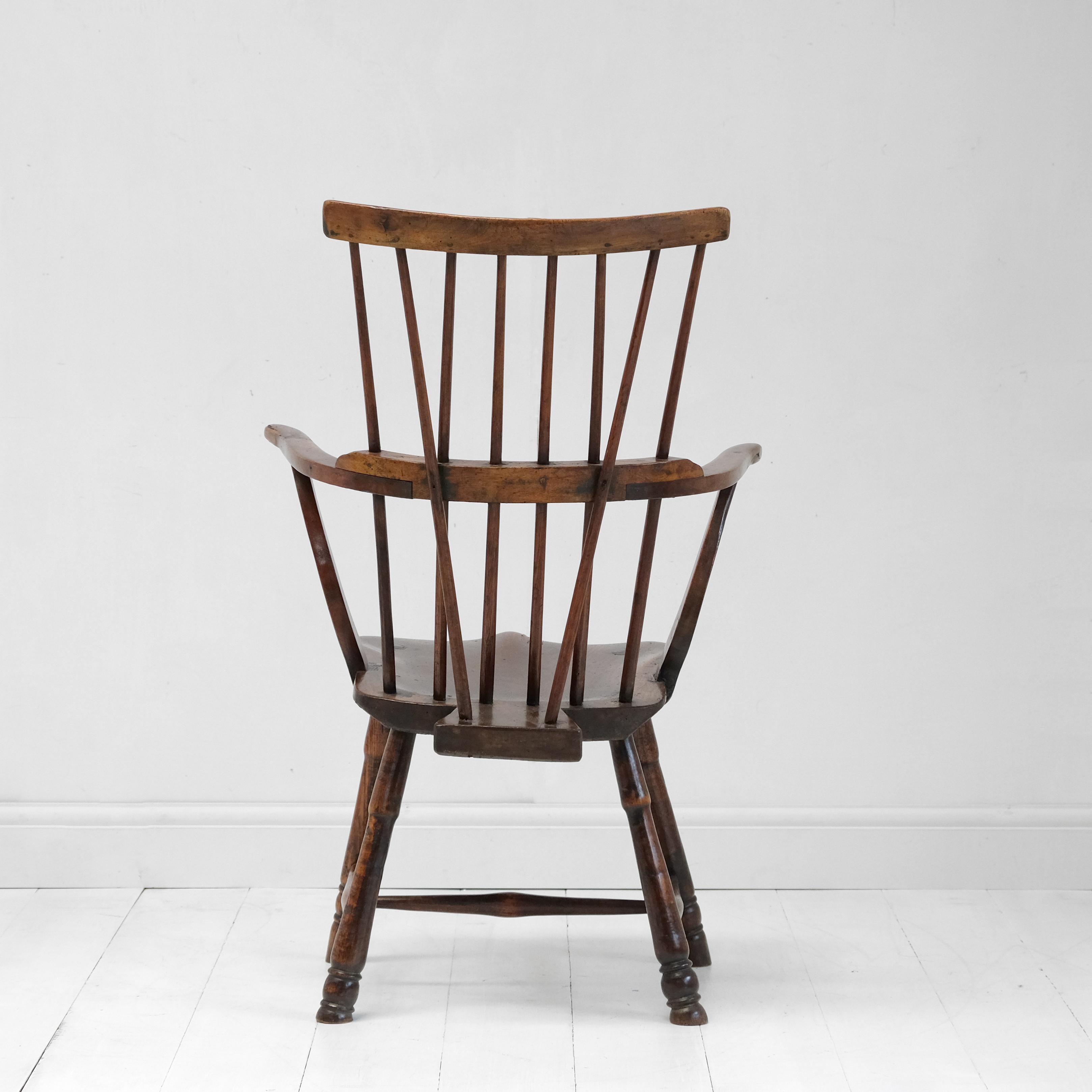 English Comb Back Windsor Chair, West Country, Rustic Primitive Armchair Elm Ash In Good Condition In Totnes, GB