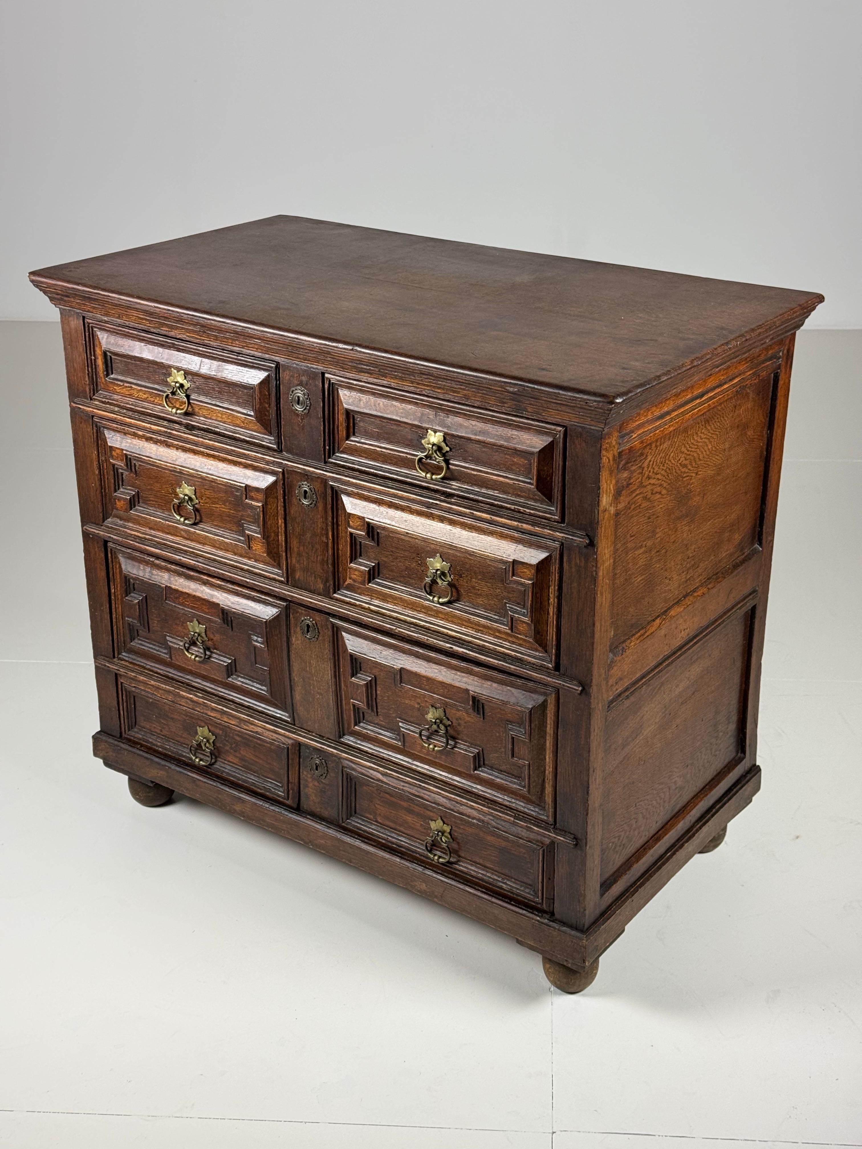 English Commode 17th Century Oak For Sale 9