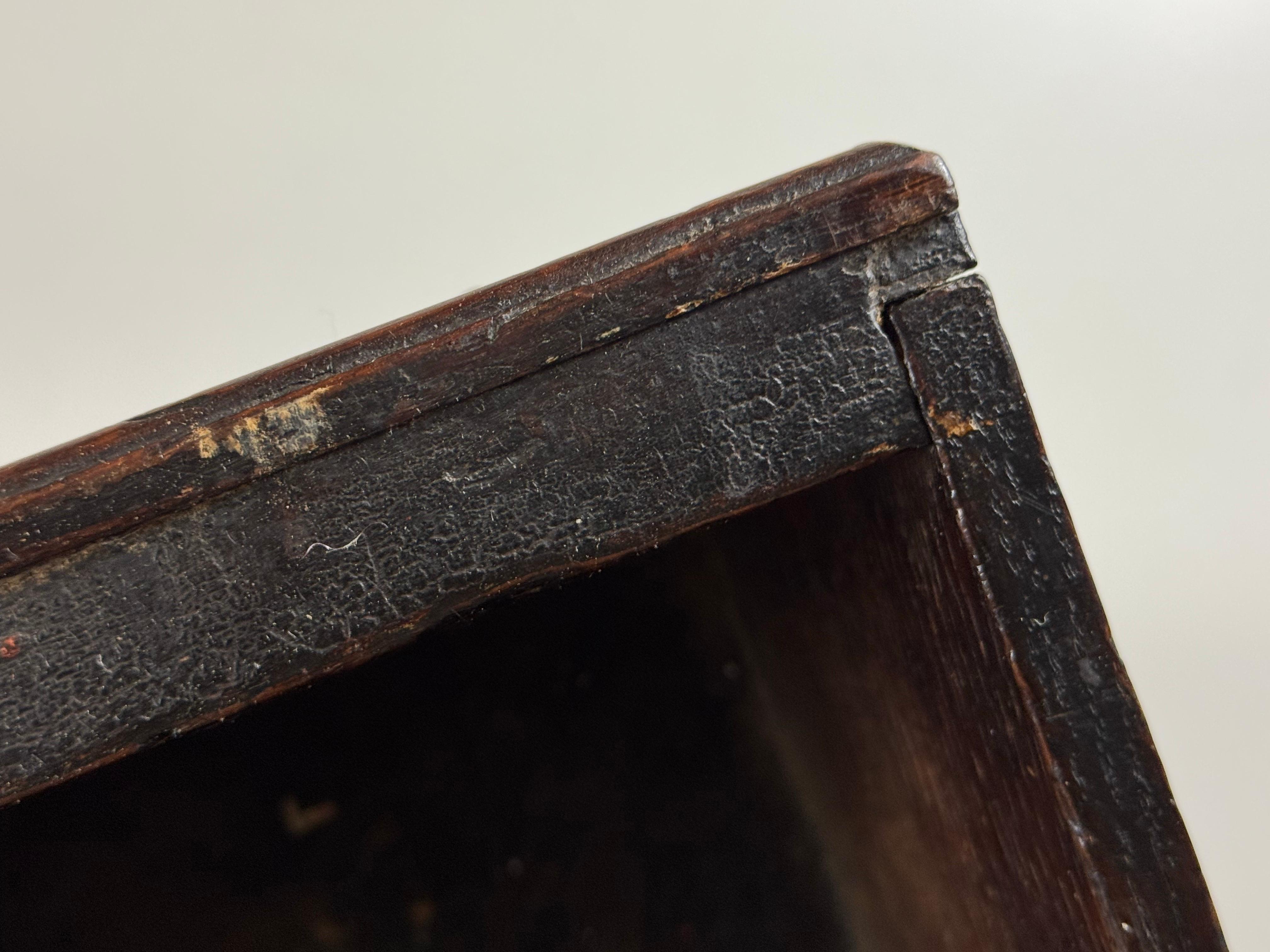 English Commode 17th Century Oak For Sale 5