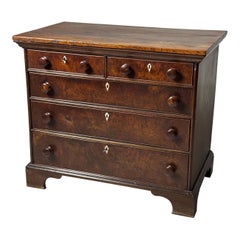 Commodes and Chests of Drawers