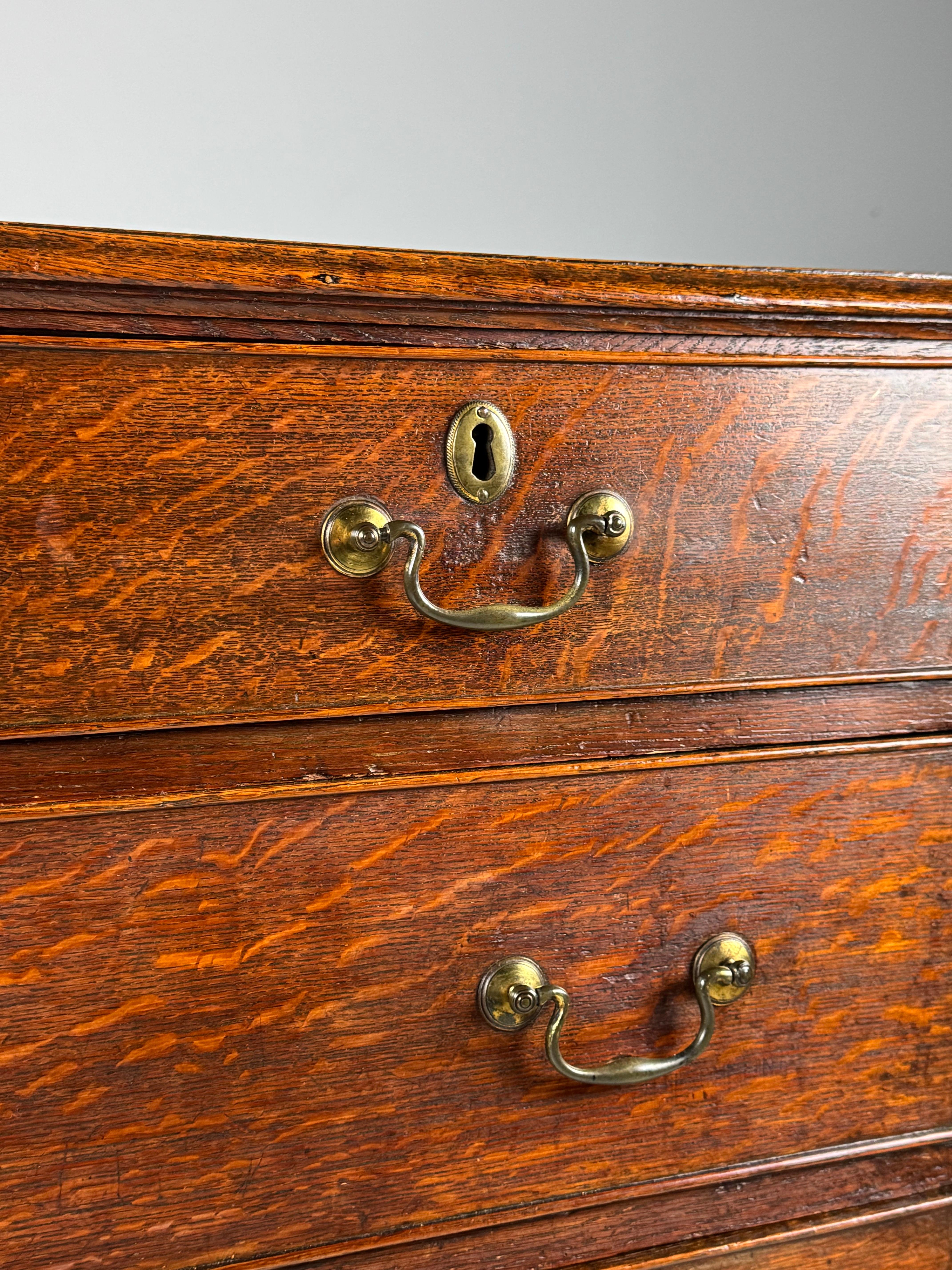 Englische Kommode ca. 1800 im Angebot 8