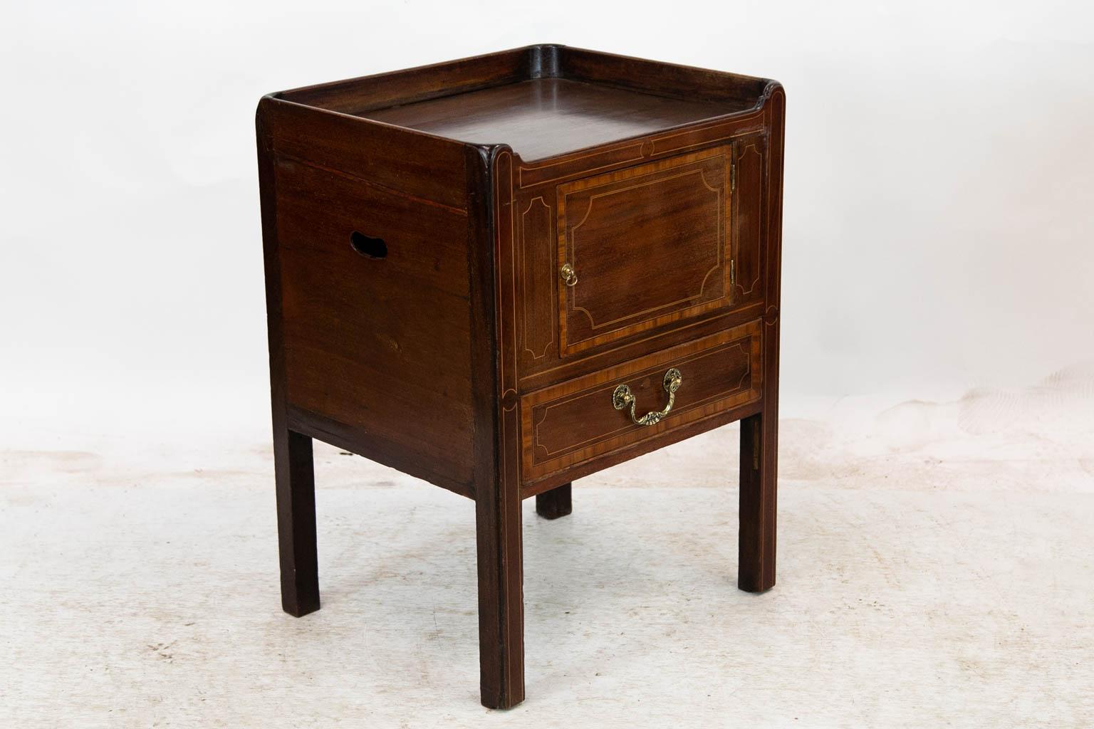 Late 19th Century English Commode For Sale