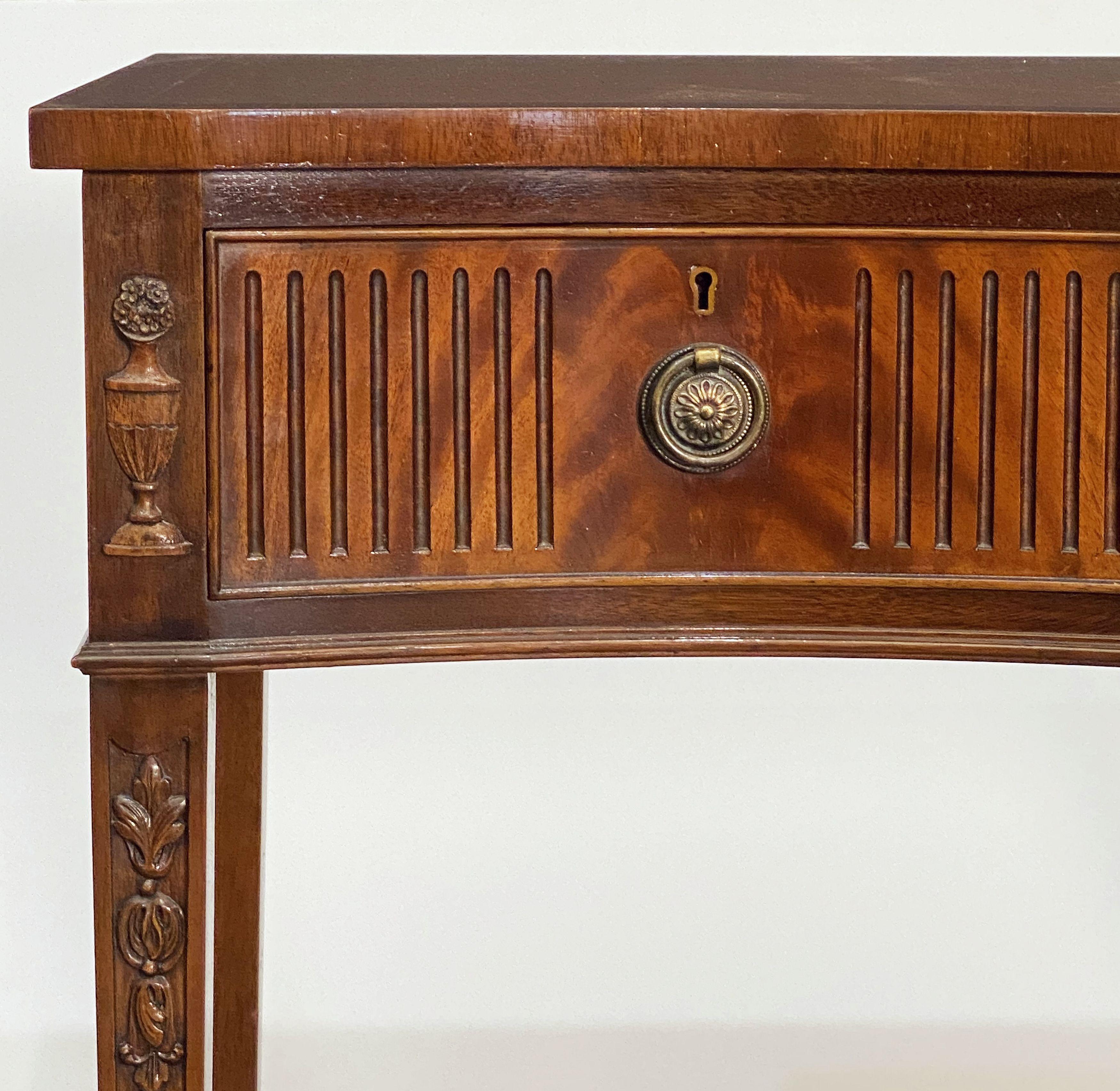 English Console Server or Buffet Table of Mahogany in the Sheraton Style  4