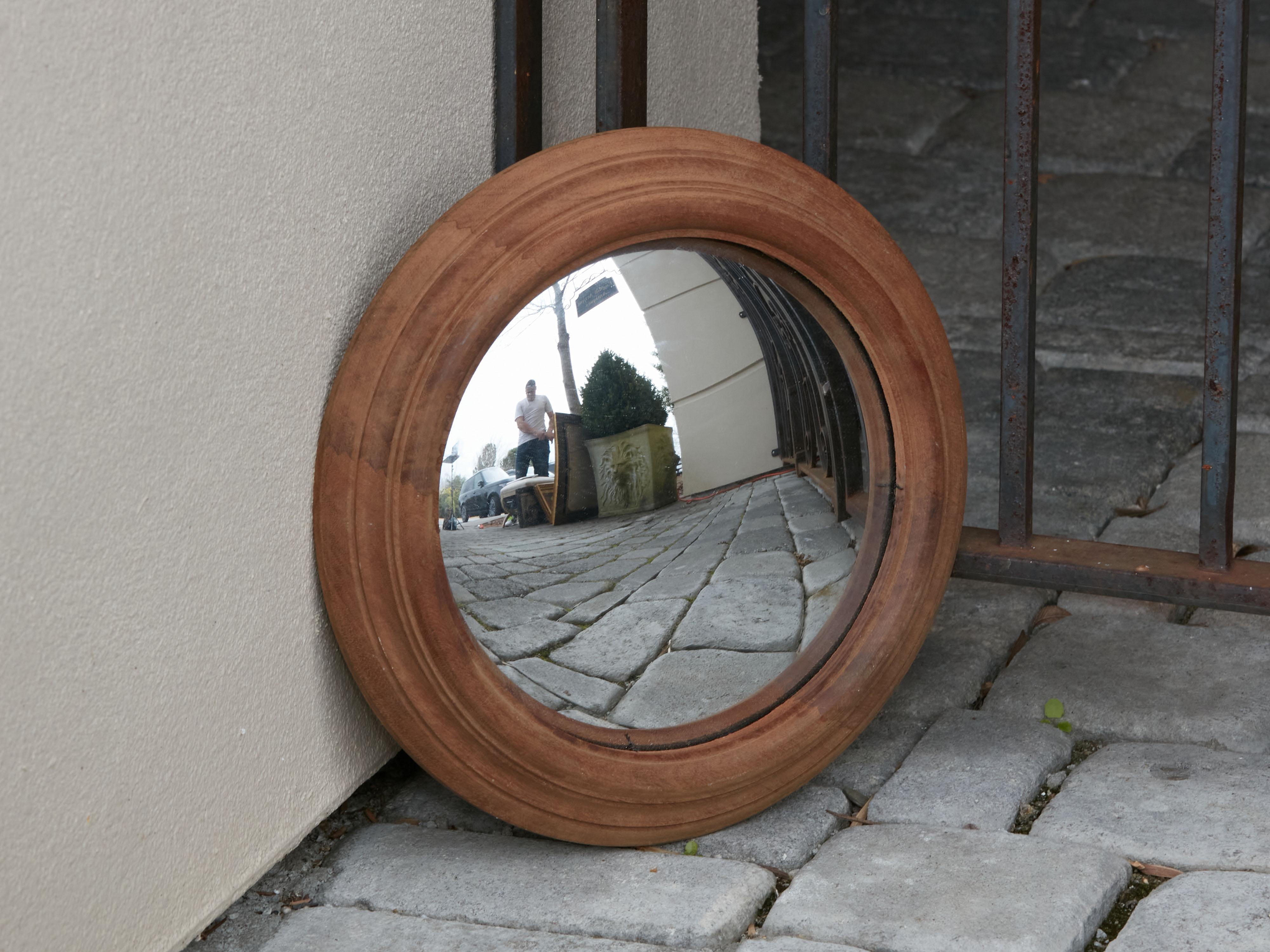 convex mirror artinya