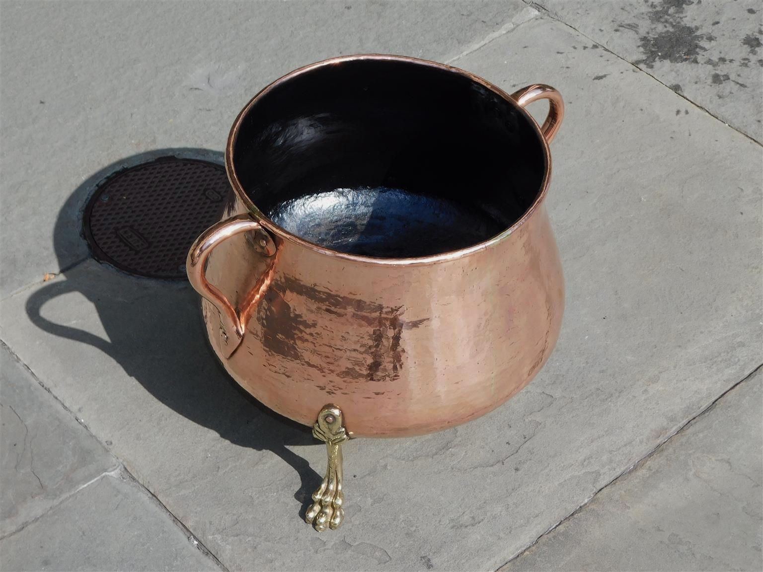 Early 19th Century English Copper Hammered & Cast Brass Jardiniere with Acanthus Paw Feet, C. 1820 For Sale