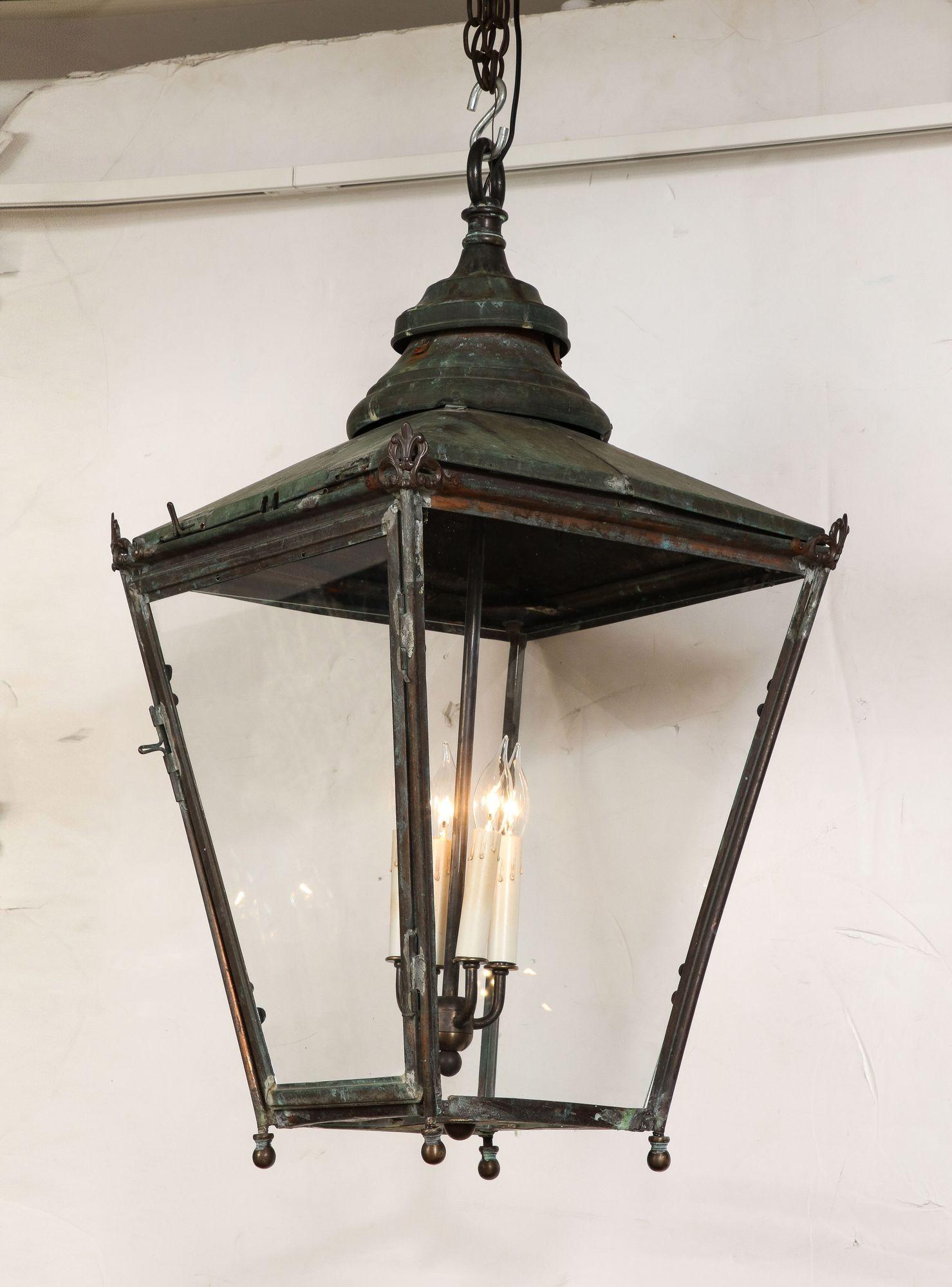 English Copper Hanging Hall Lantern In Good Condition In Greenwich, CT