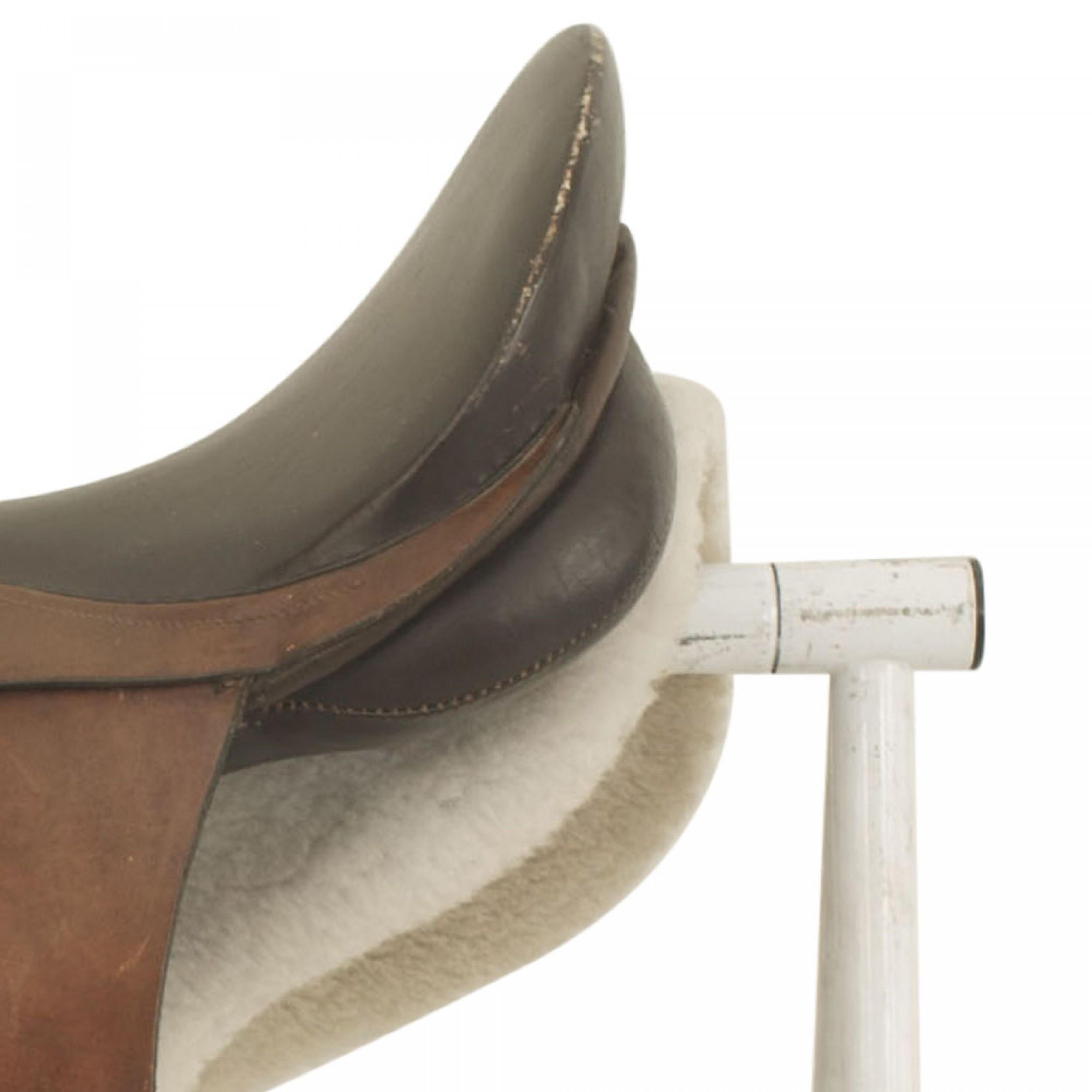 Hand-Crafted English Country Brown Leather Horse Saddle For Sale