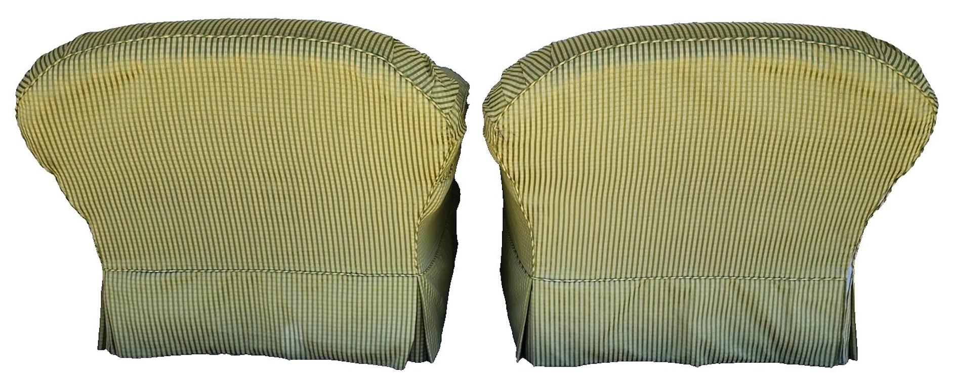 English Country Cottage Armchairs Slipcovered by Lee Industries Pair In Good Condition For Sale In Lake Worth, FL