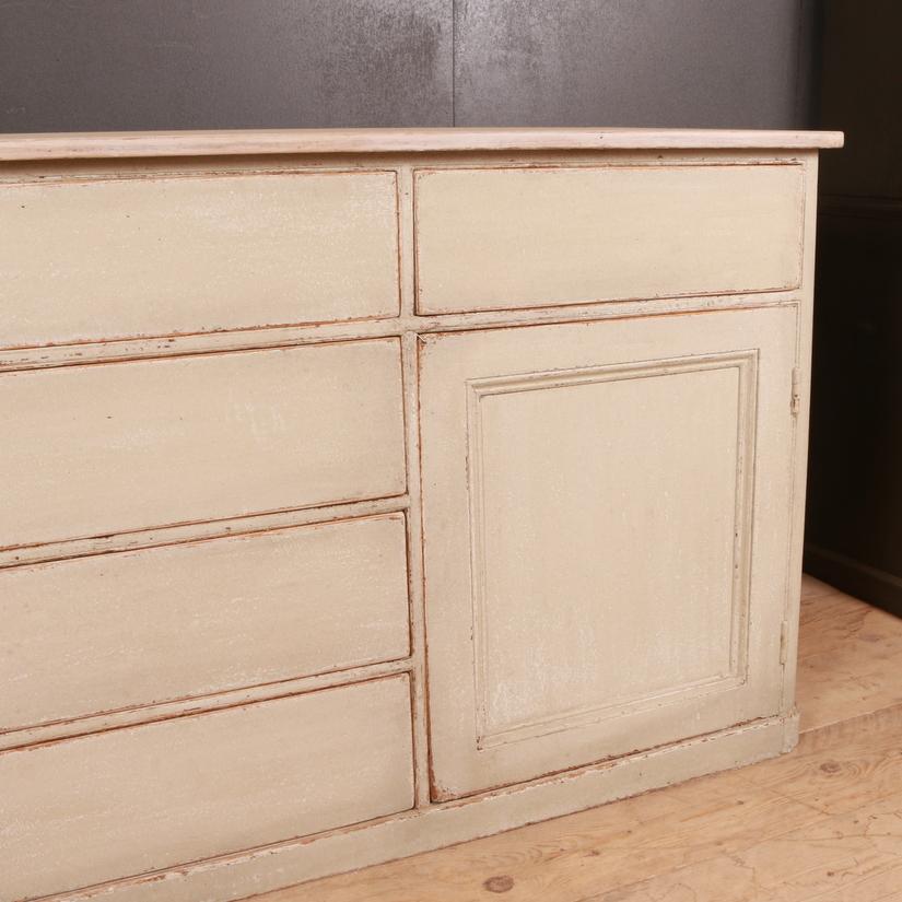 English Country Dresser Base (Gemalt)