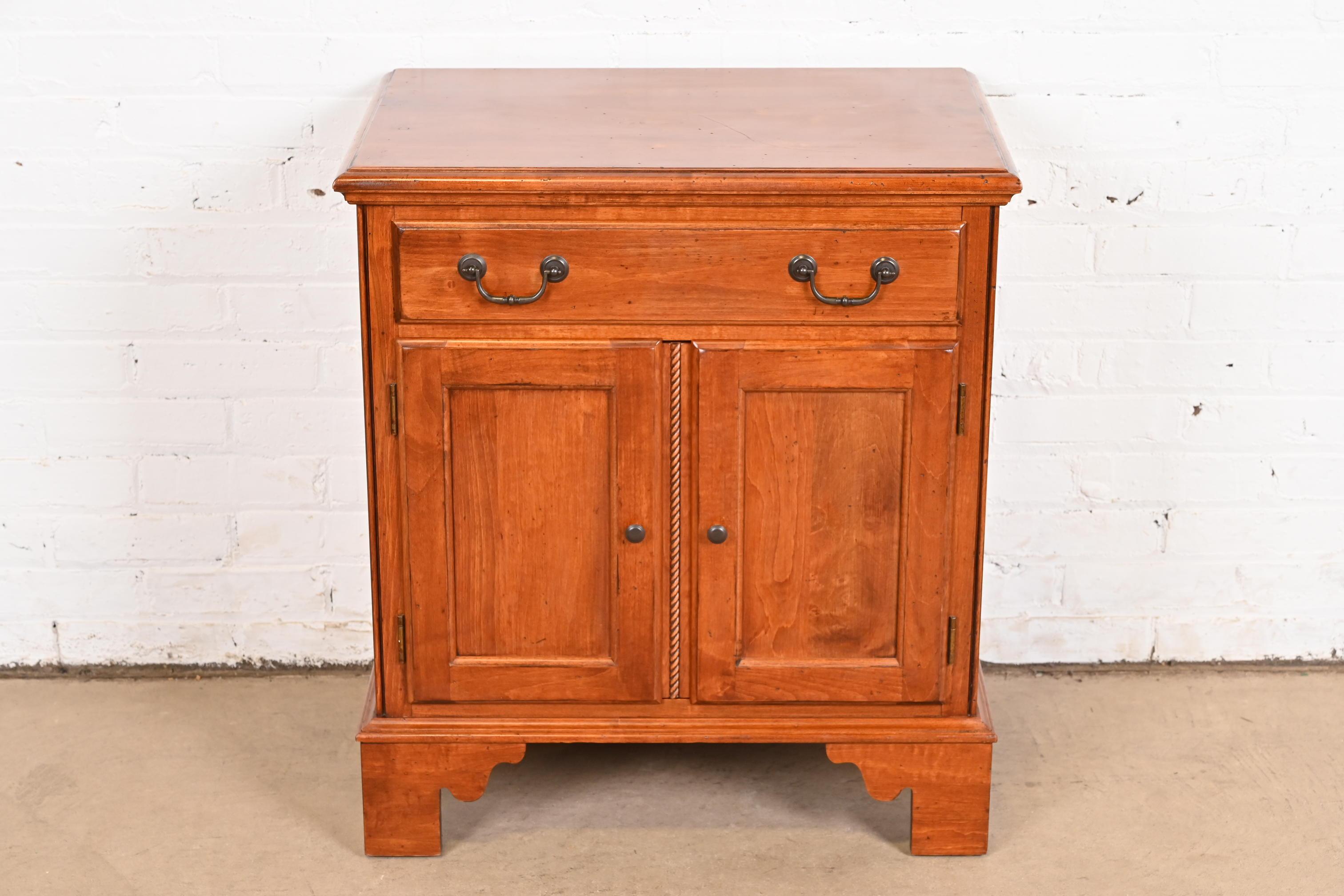 Georgian English Country Farmhouse Solid Maple Bedside Chest For Sale