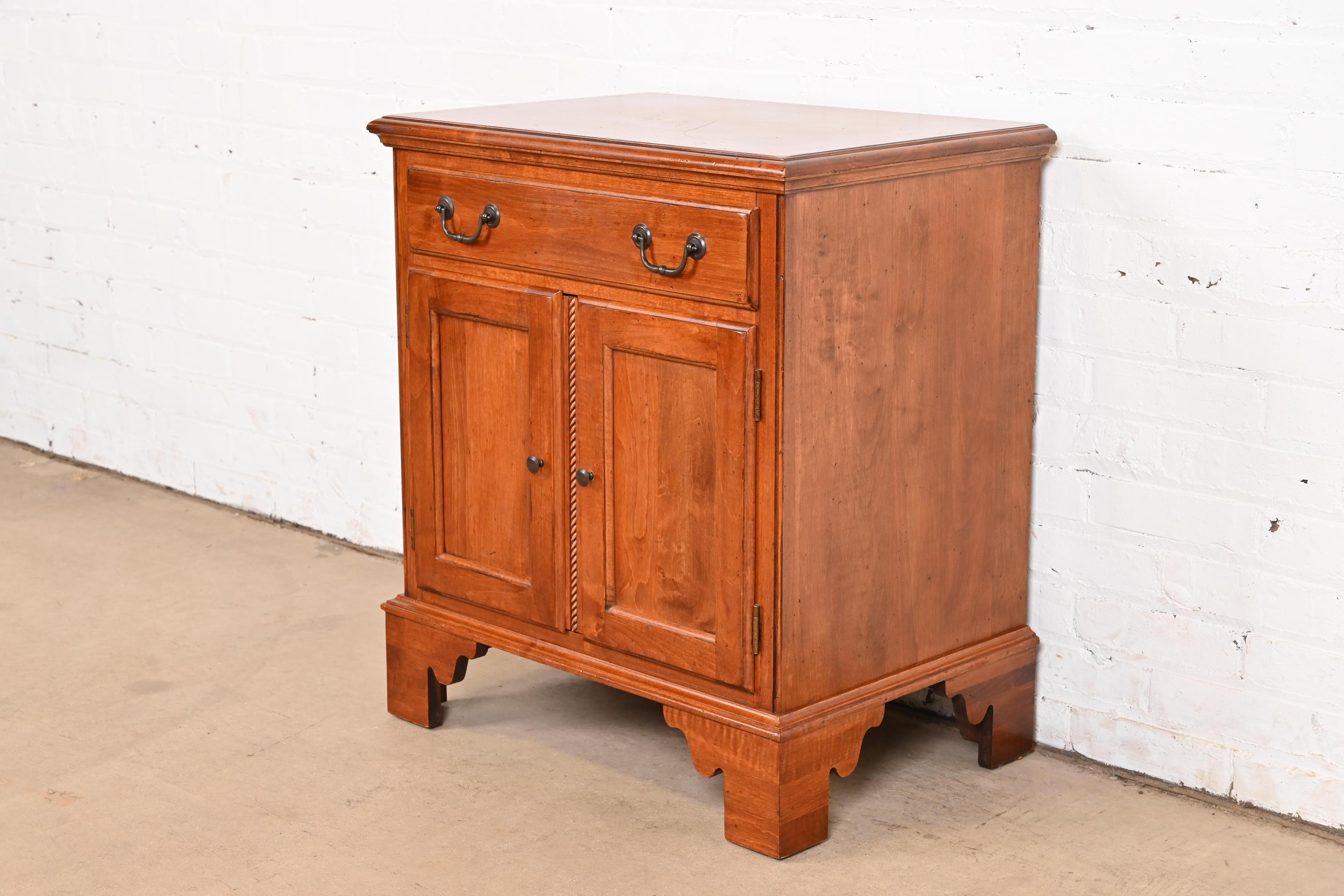 American English Country Farmhouse Solid Maple Bedside Chest For Sale