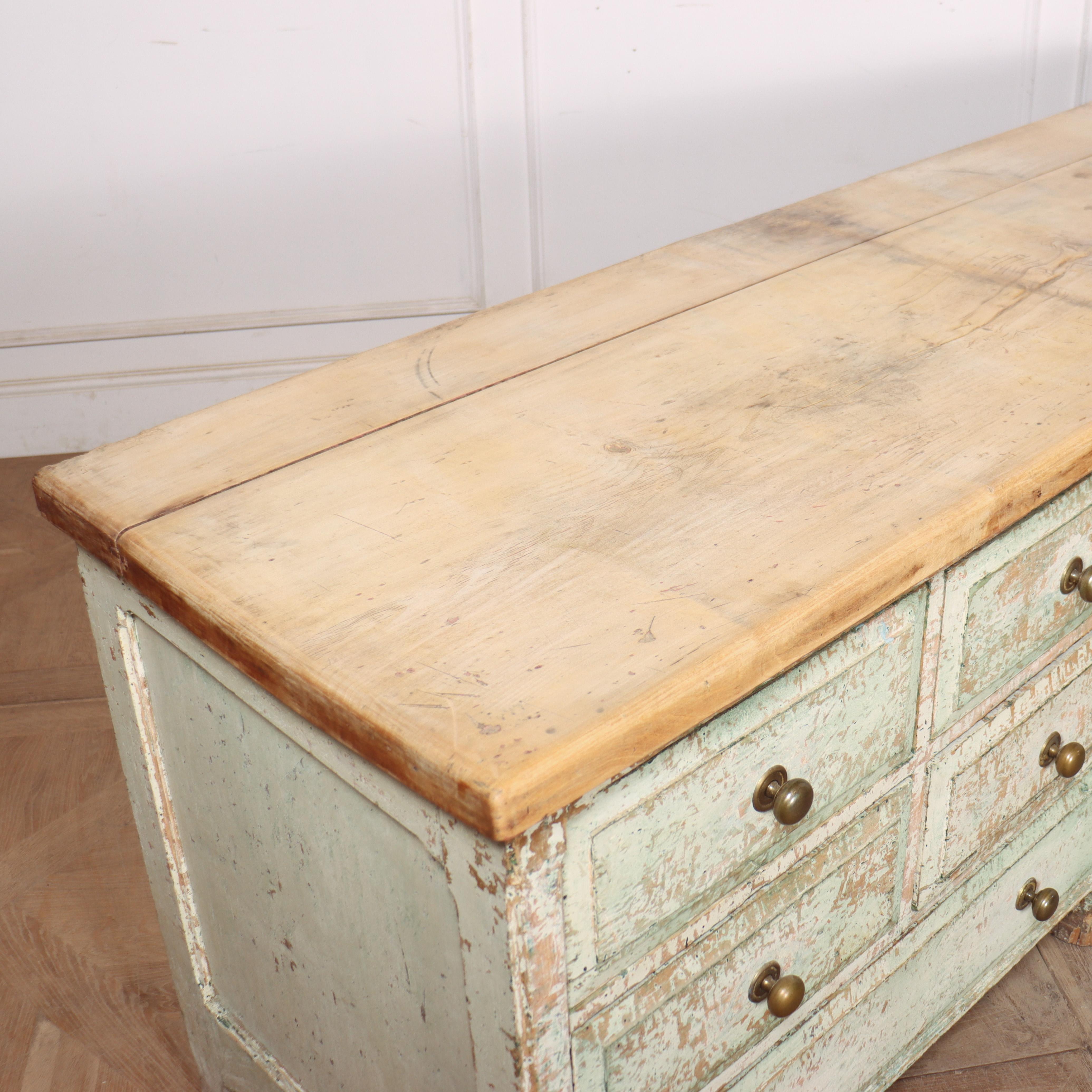 English Country House Dresser Base in vendita 8
