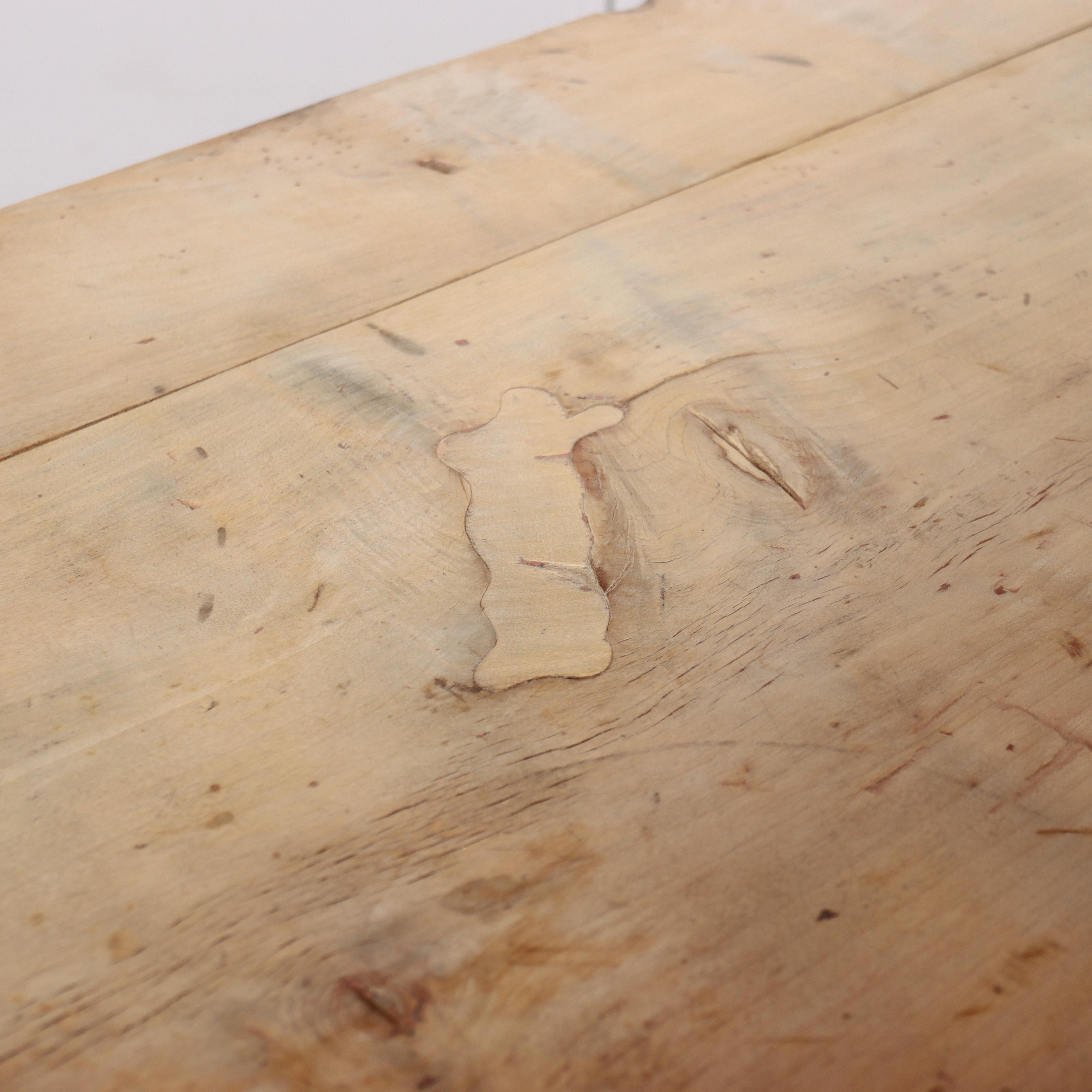 English Country House Dresser Base in vendita 11