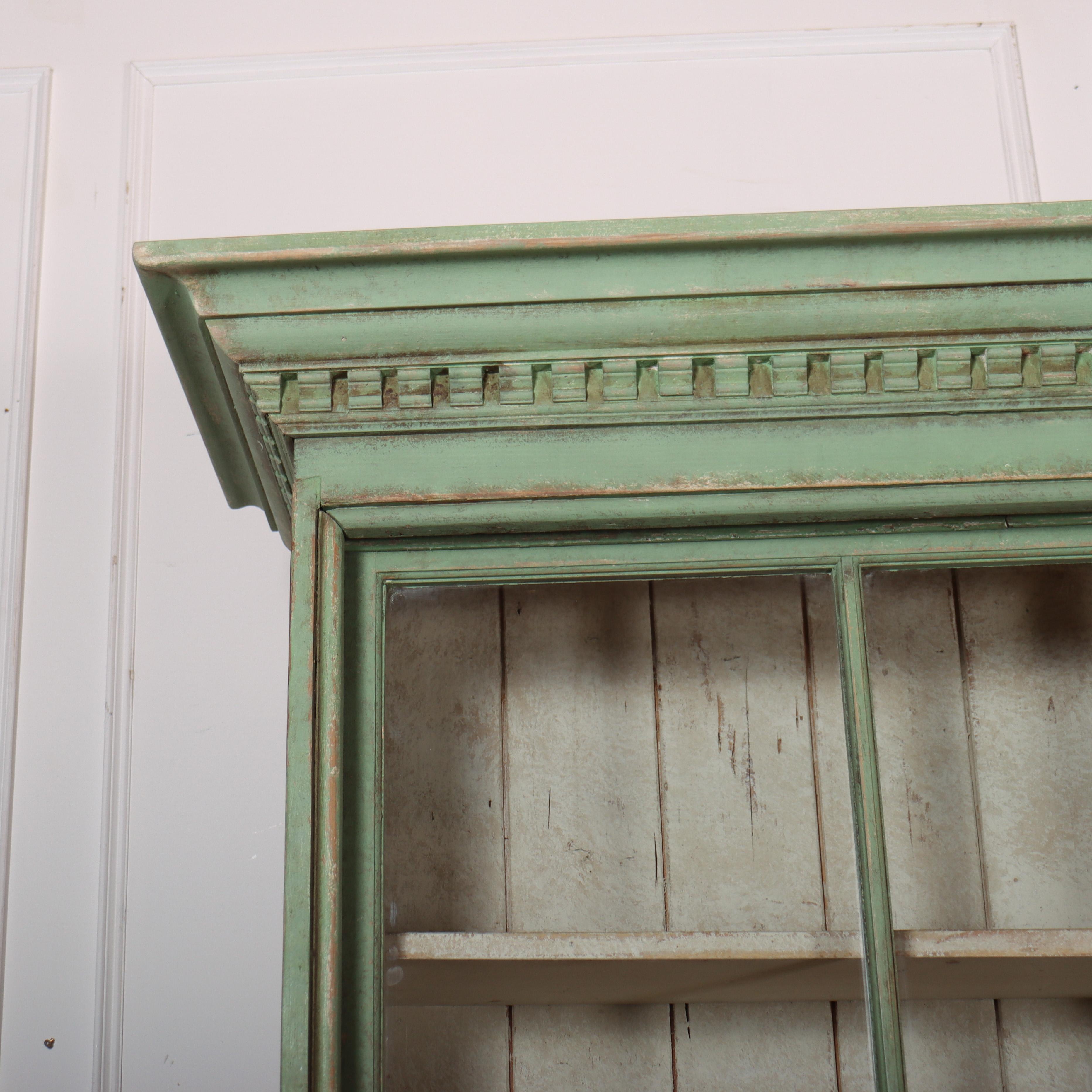 Inglese Comò della casa di campagna inglese in vendita