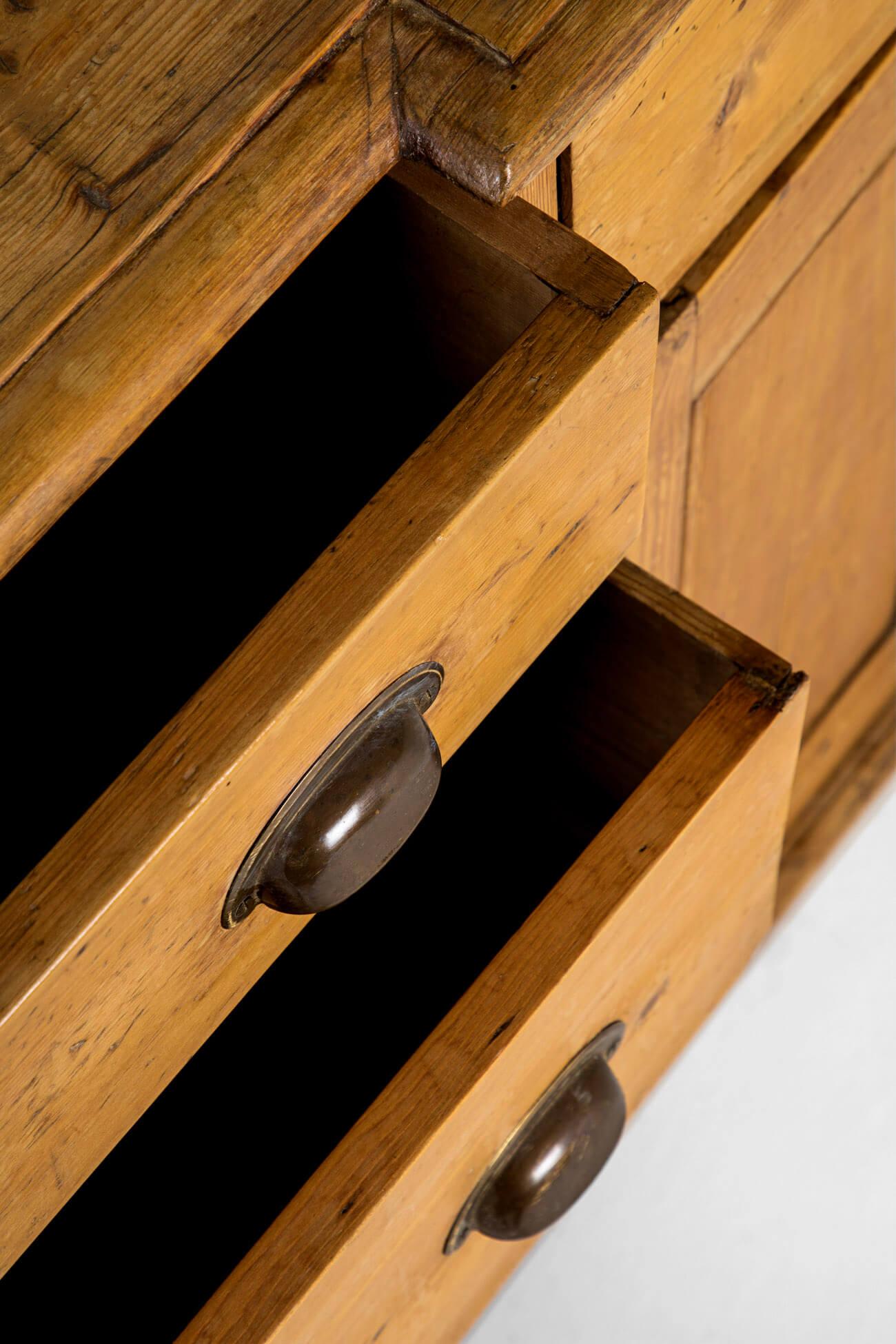 Base per comò in pino della casa di campagna inglese in vendita 1