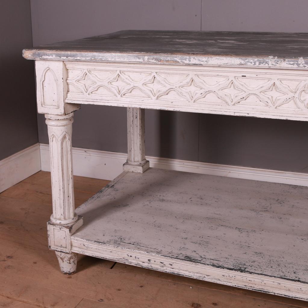 Pine English Country House Prep Table/Centre Table For Sale