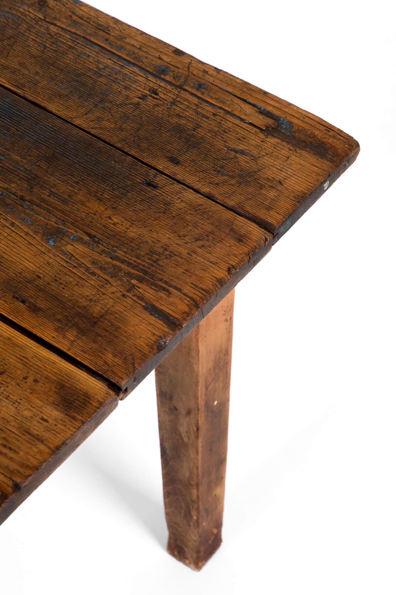 Pine English Country House Table