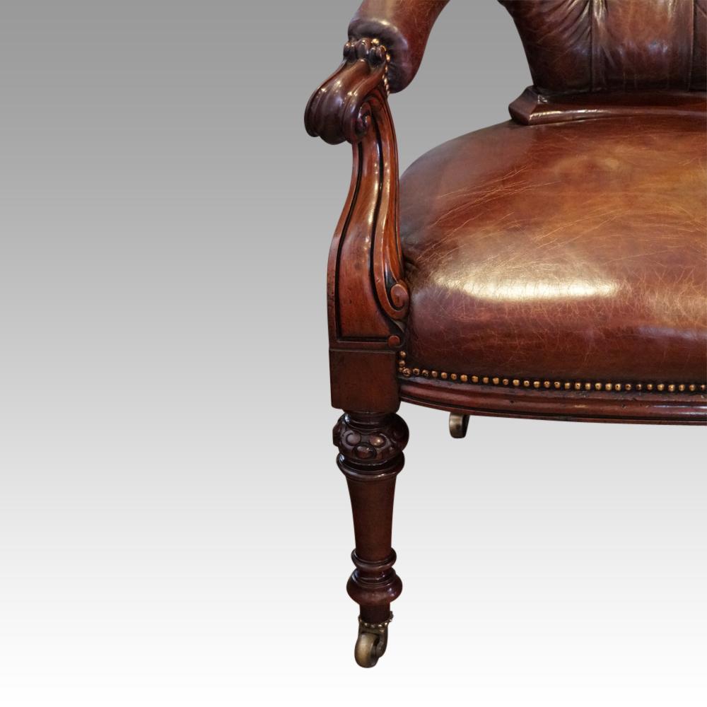 English Country House Victorian Leather Library Desk Chair, circa 1870 In Good Condition In Salisbury, Wiltshire