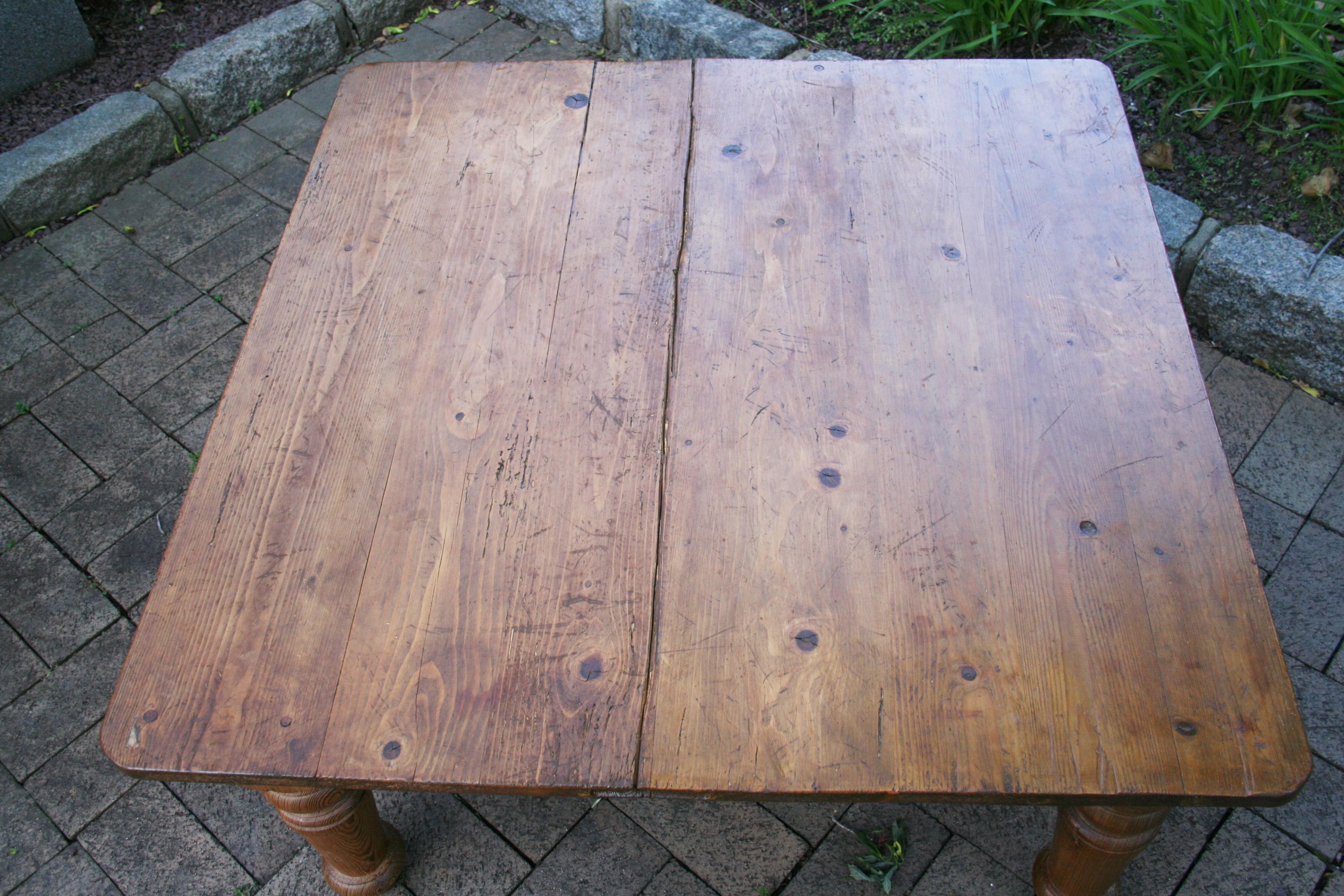 English Country Pine Coffee  Table For Sale 5