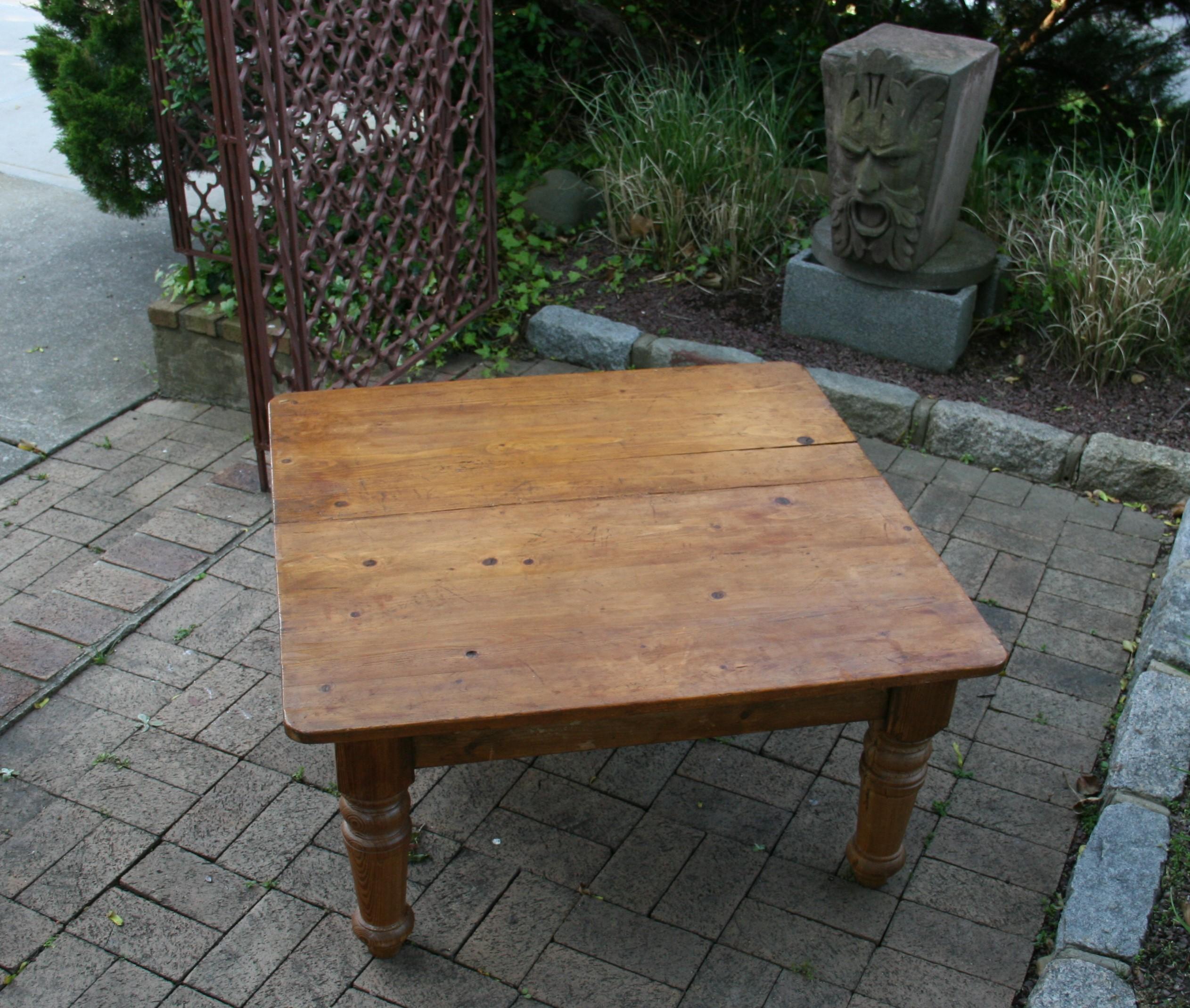 English Country Pine Coffee  Table For Sale 1