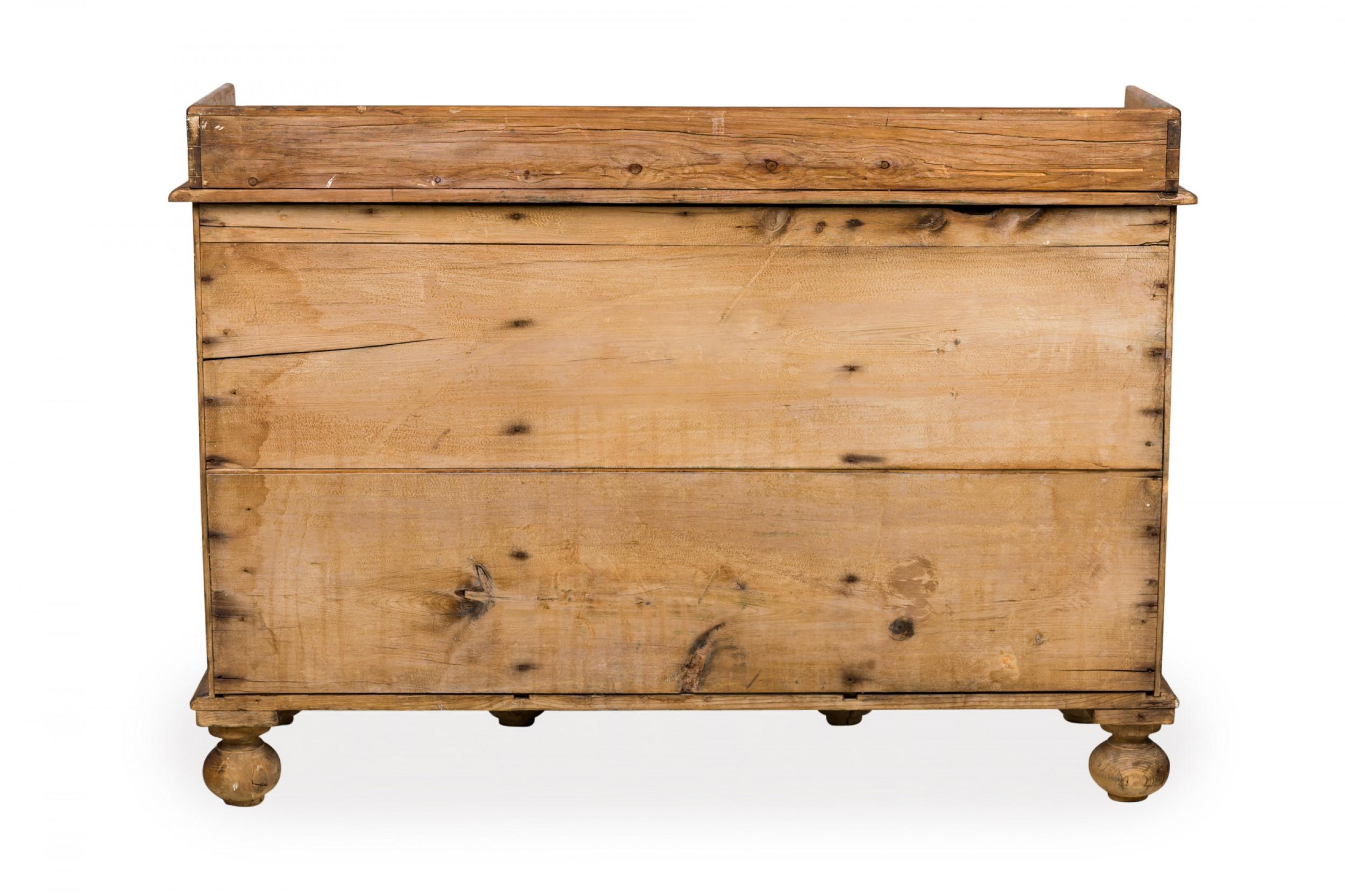 Hand-Crafted English Country-Style Pine Wood Kneehole Desk For Sale