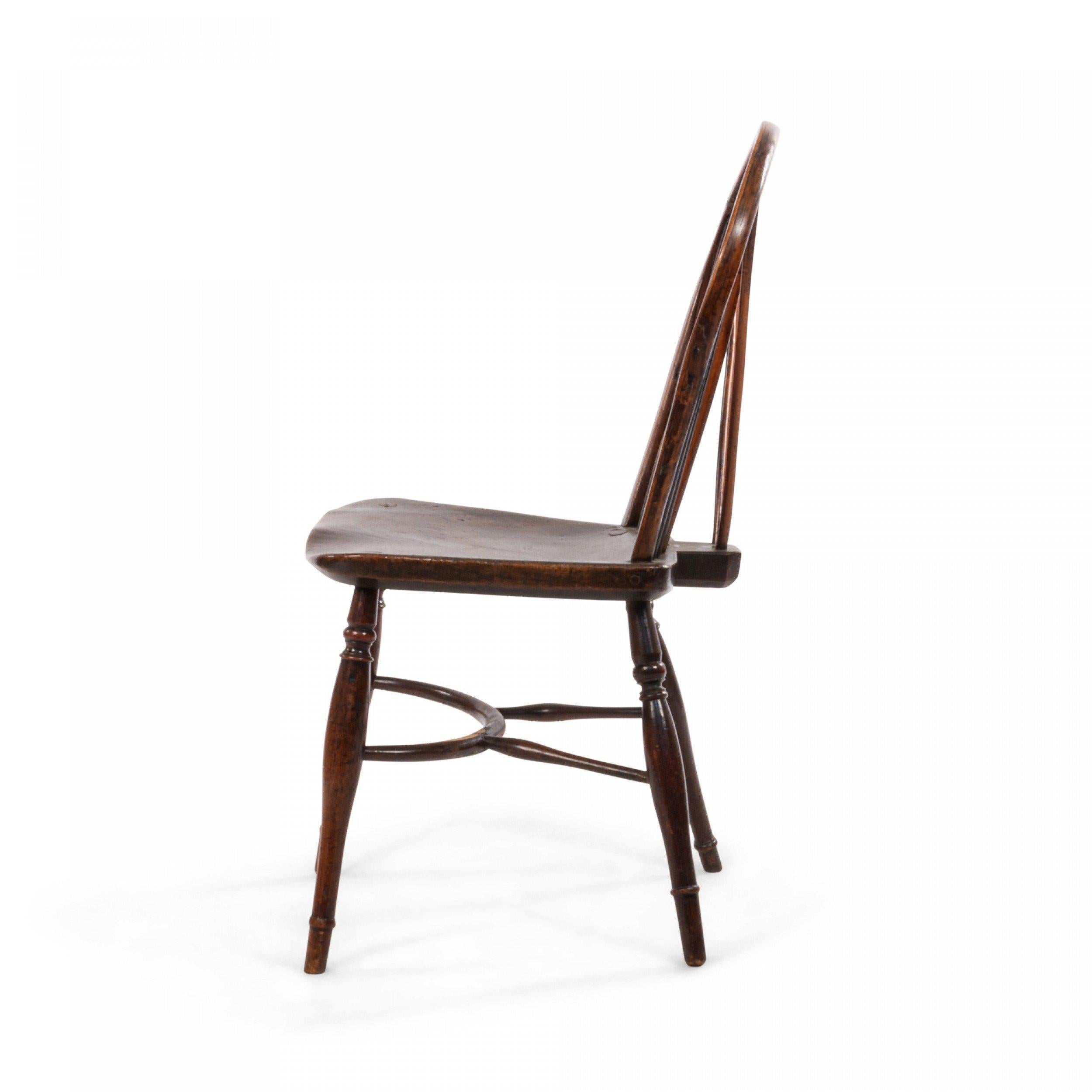 English Country Walnut Windsor Side Chair For Sale 3