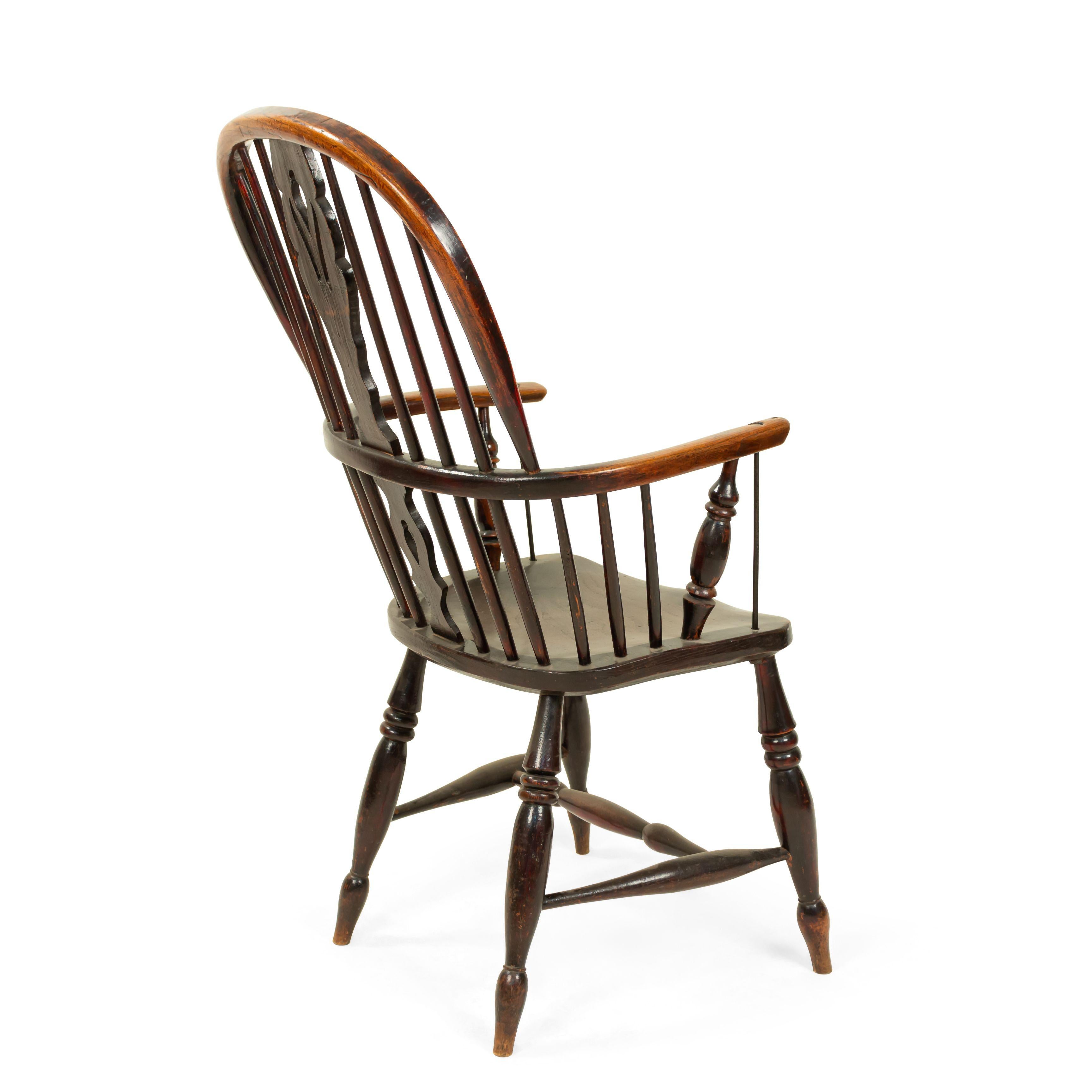 English Country Windsor Armchair For Sale 1