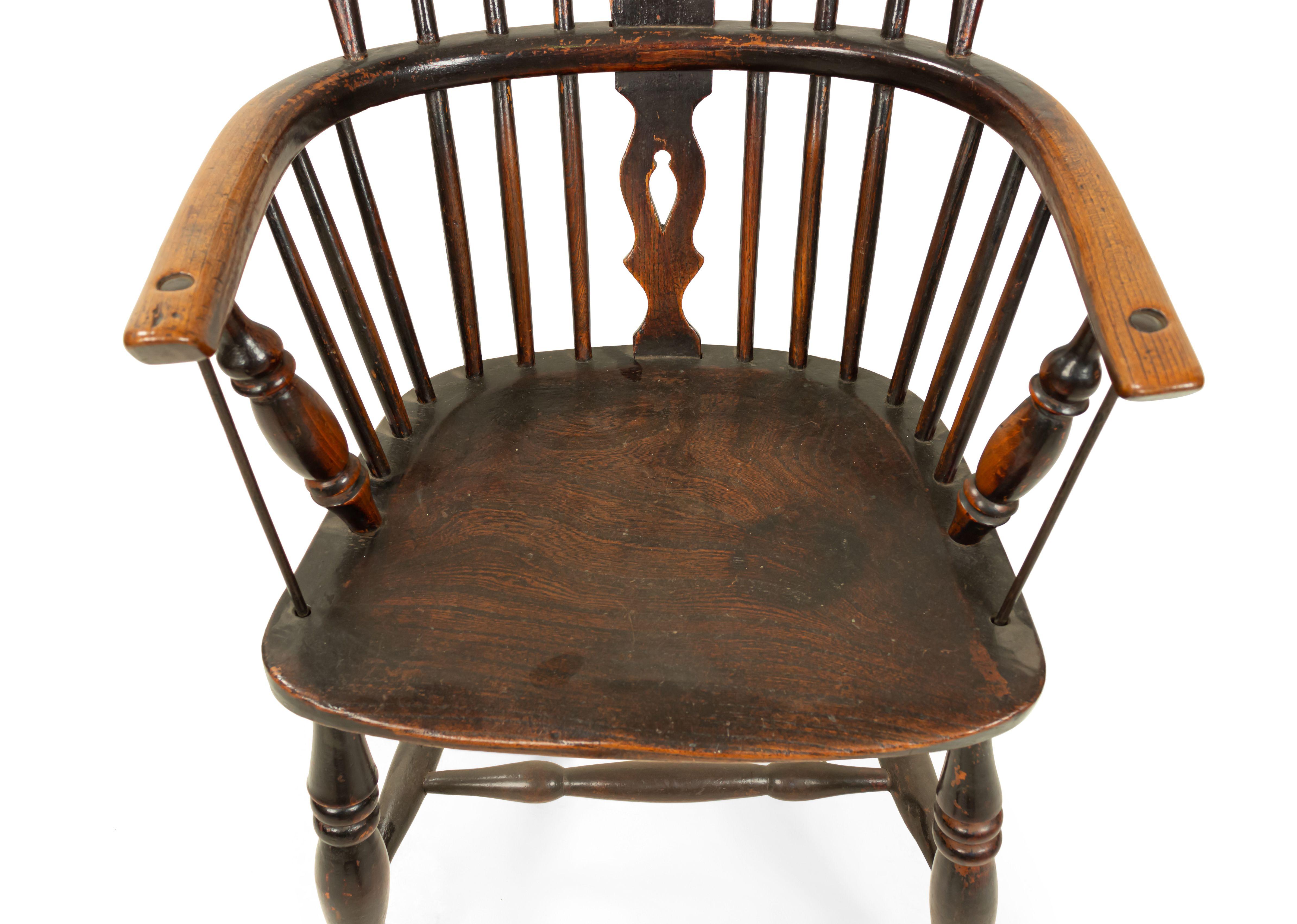 English Country Windsor Armchair For Sale 4
