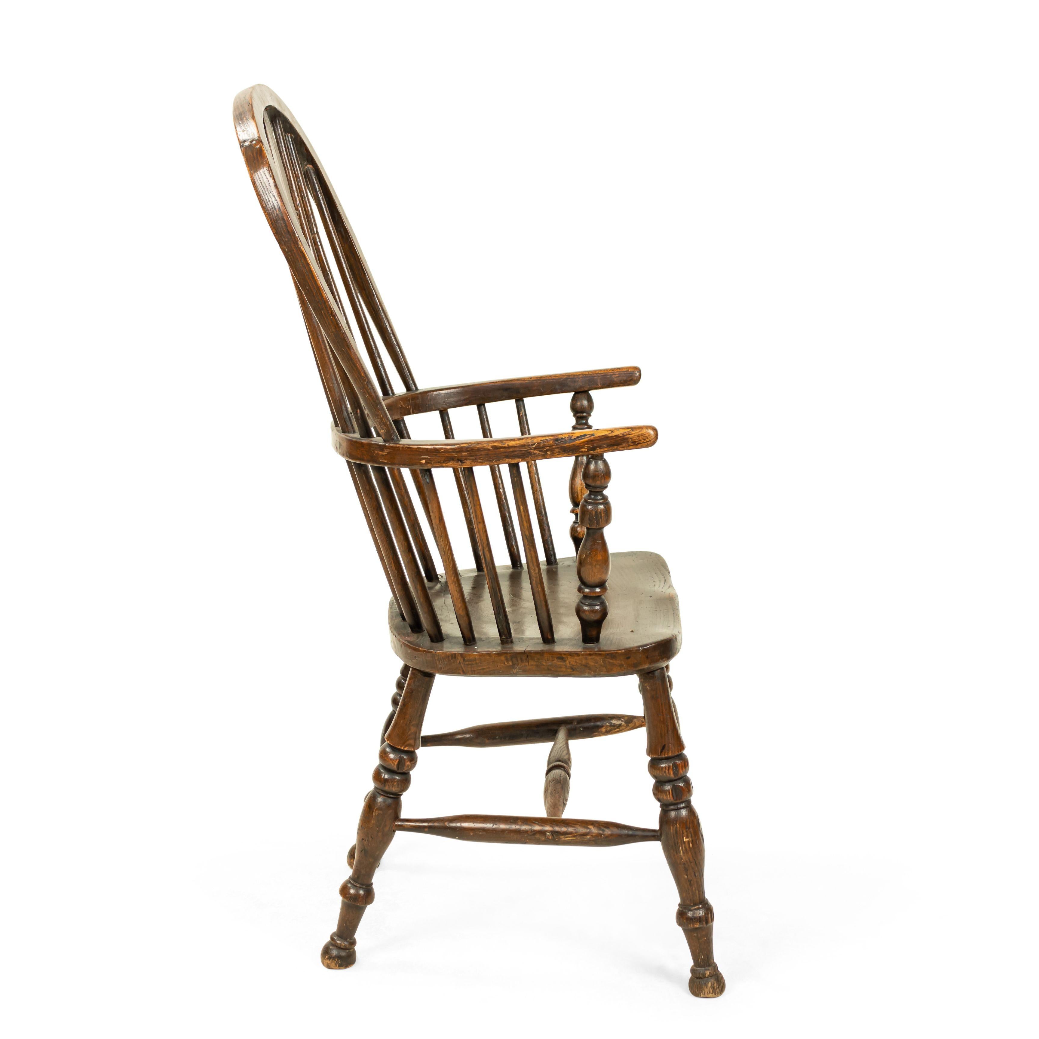 19th Century English Country Windsor Spindle Armchair For Sale