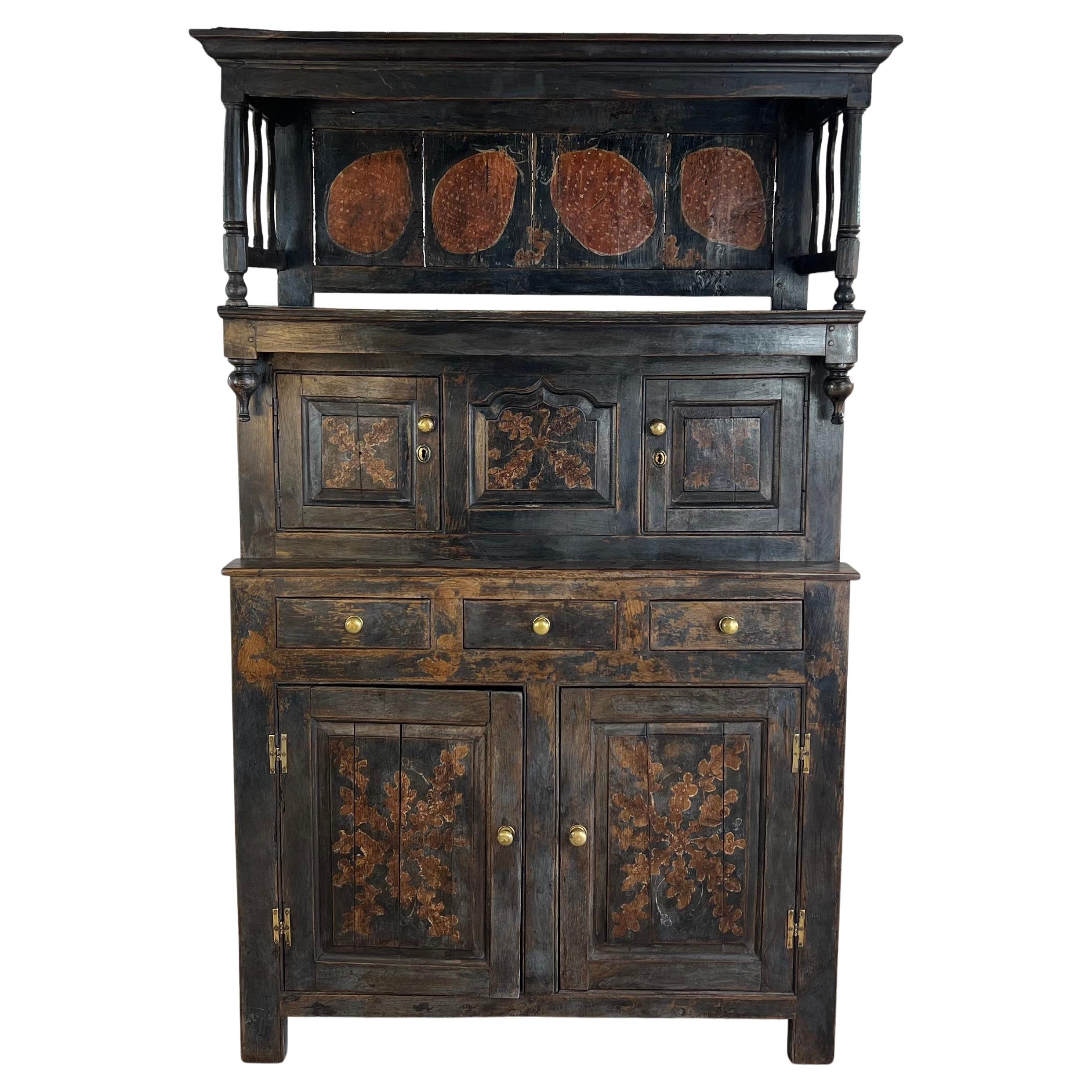 Englischer Hofschrank aus polychromer Eiche - Lancashire / Yorkshire, um 1600-1620 im Angebot