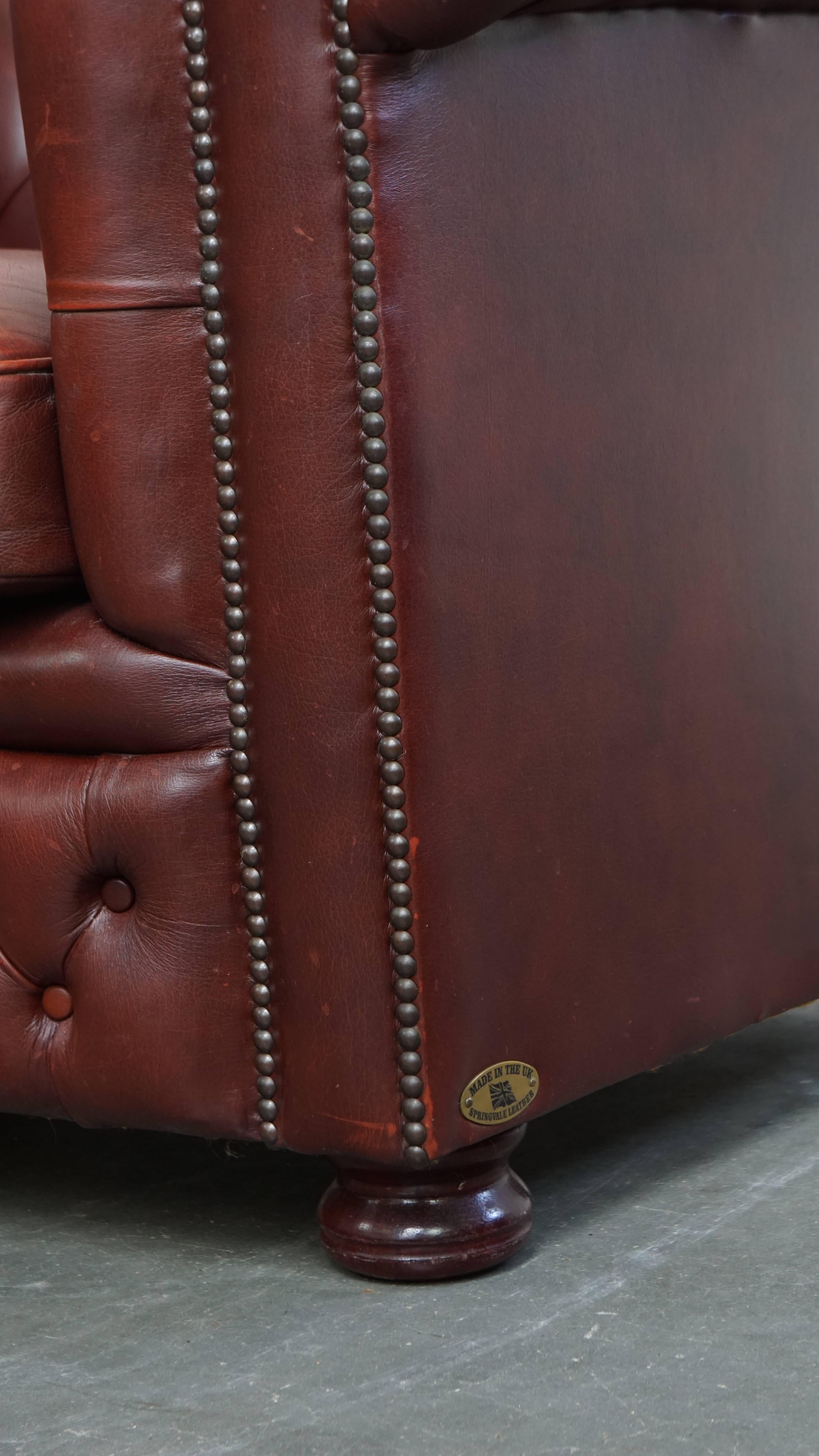 Fauteuil Chesterfield anglais en cuir de vache par Springvale en vente 5