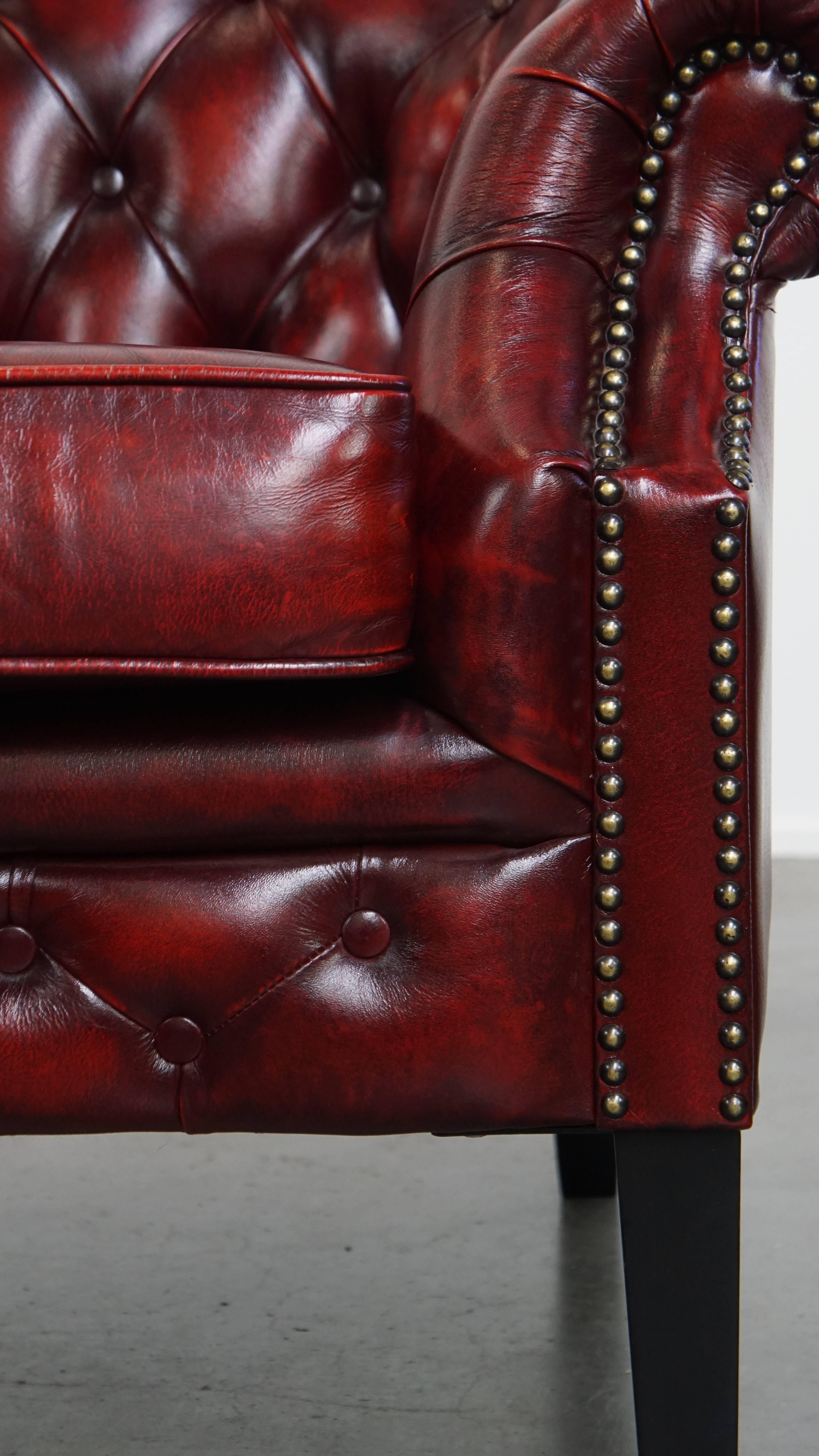 Fauteuil club anglais en cuir de vache Chesterfield en vente 5