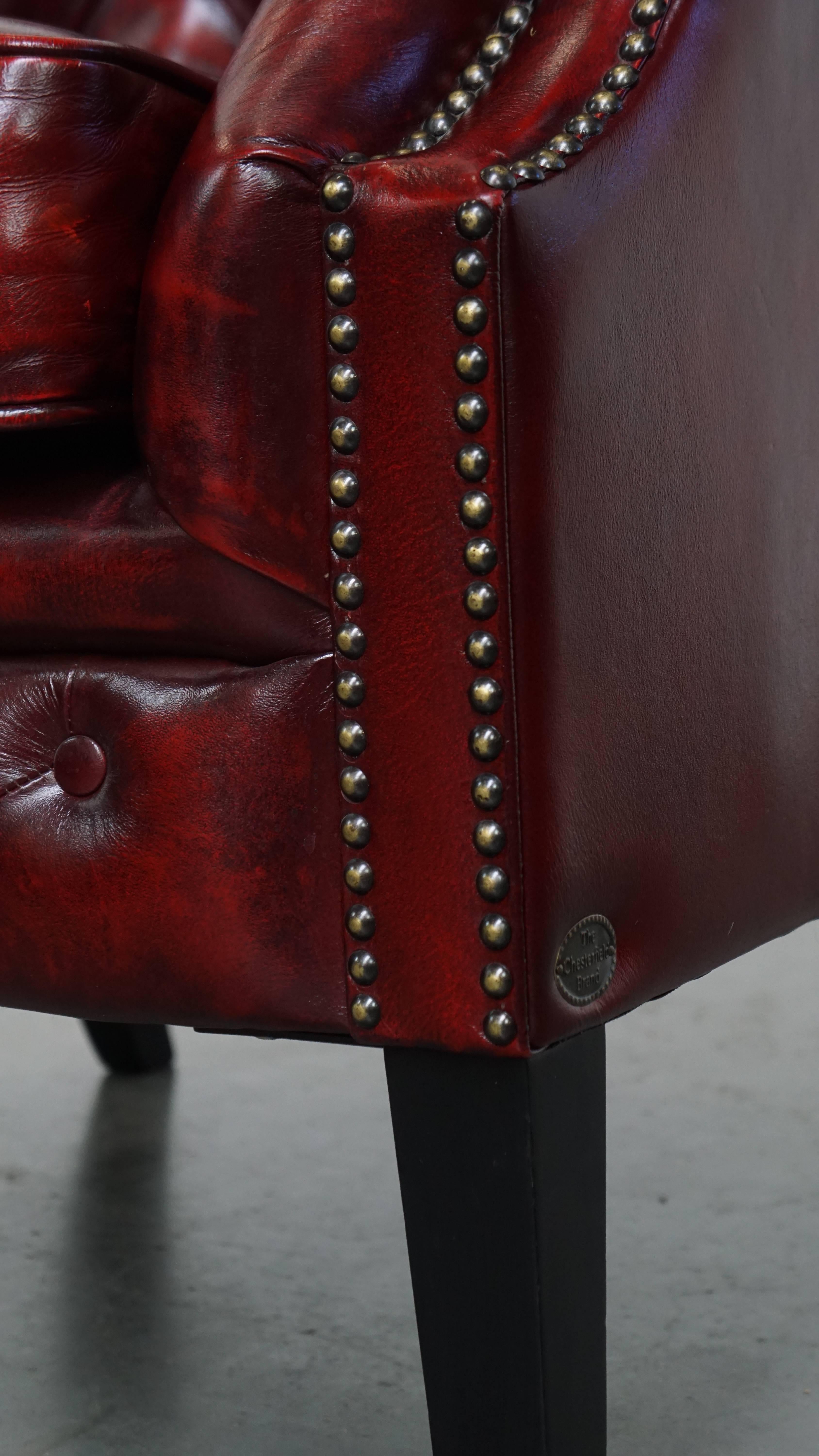 Fauteuil club anglais en cuir de vache Chesterfield en vente 6
