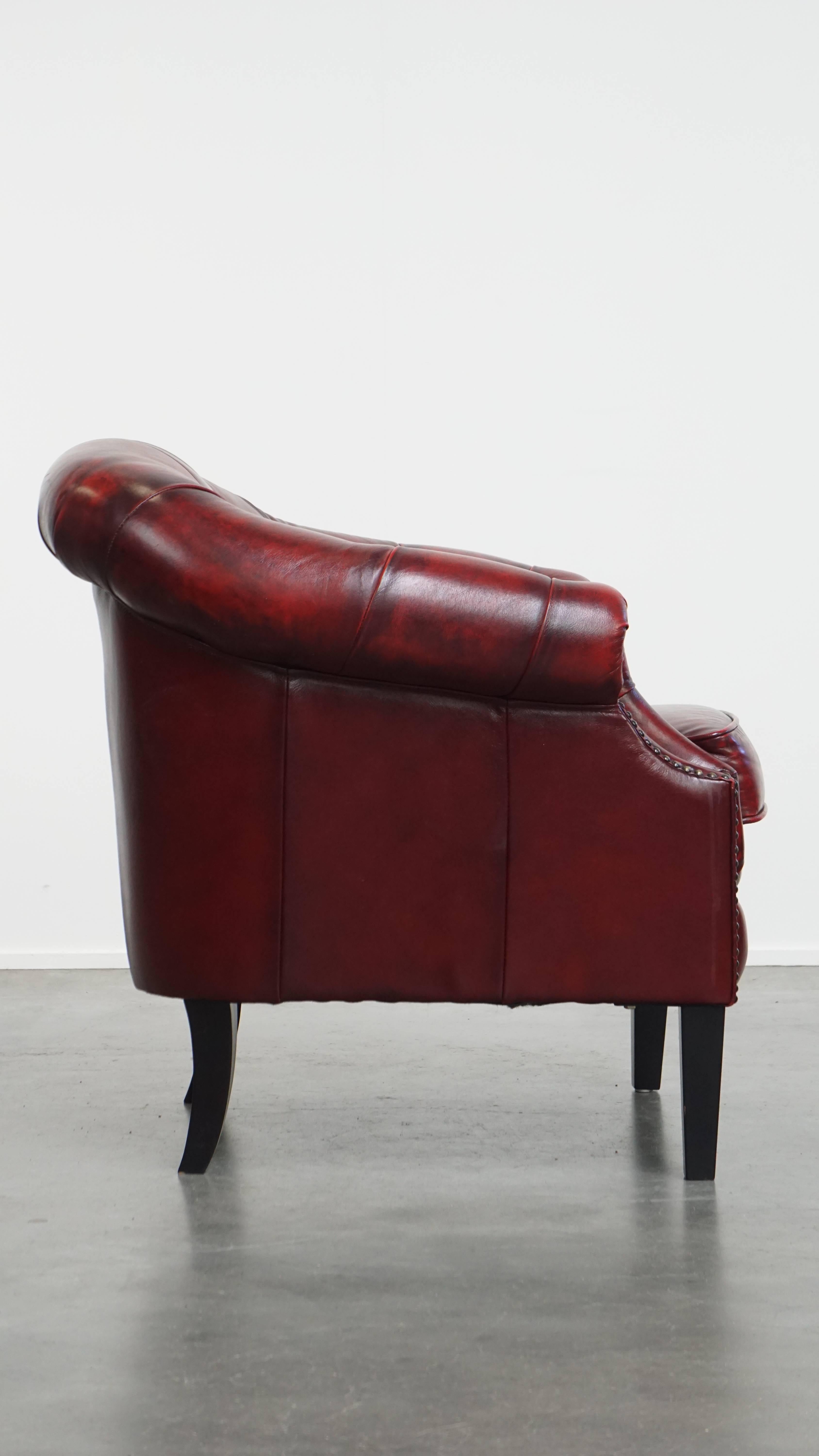 Fait main Fauteuil club anglais en cuir de vache Chesterfield en vente