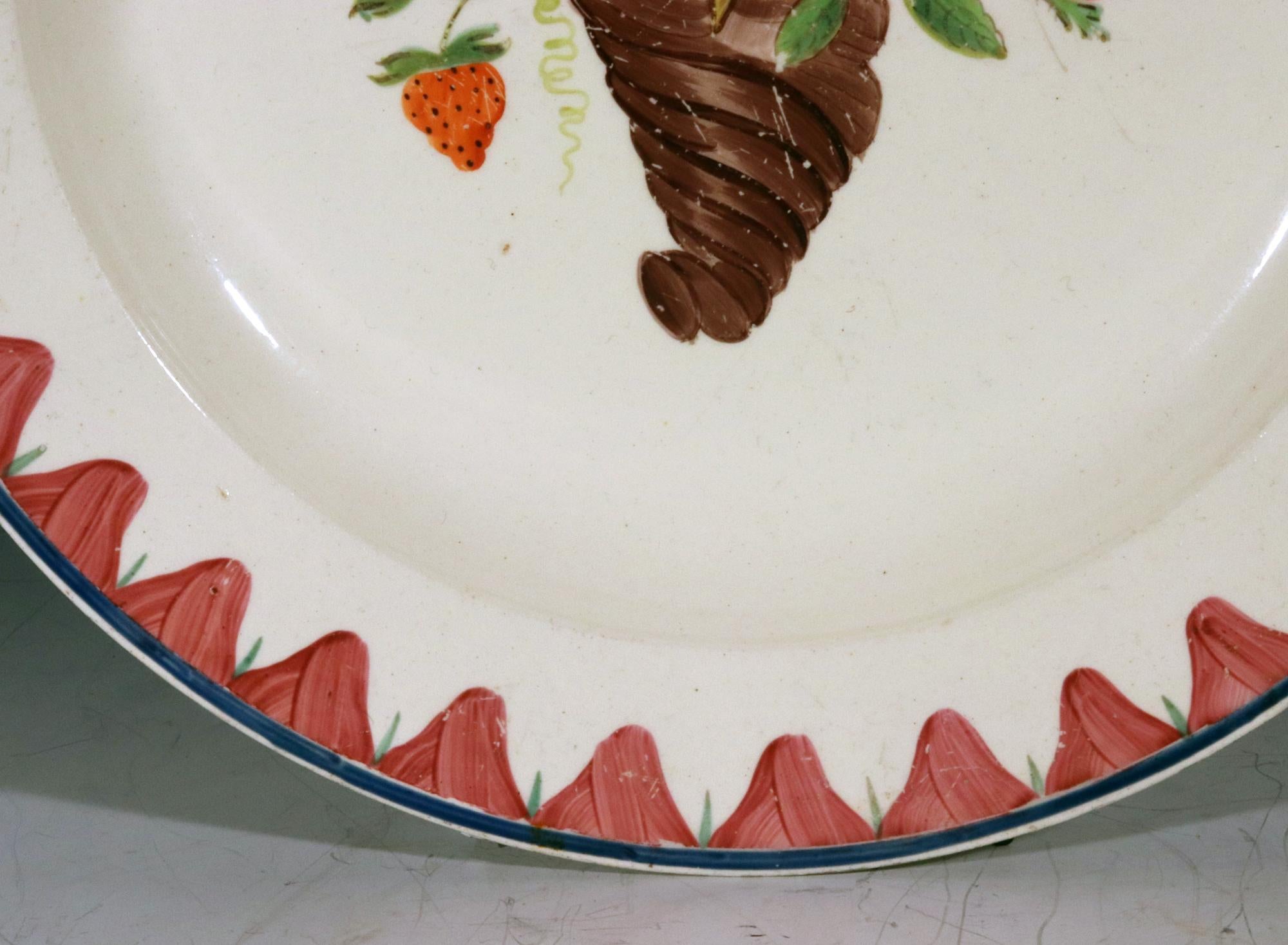 English Creamware Cornucopia Wall Pocket  and Flowers Plate In Good Condition For Sale In Downingtown, PA