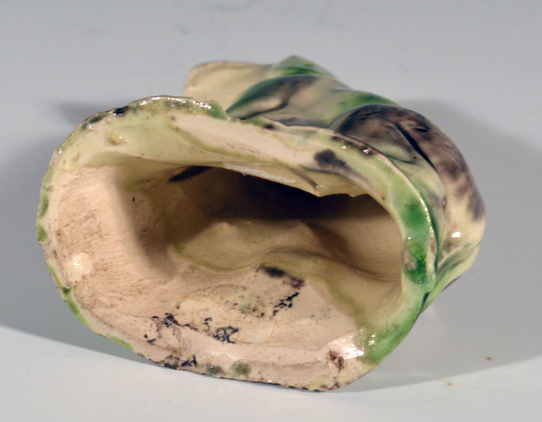 Giocattolo inglese in ceramica Creamware di tipo Whieldon con figura di un cane da caccia in vendita 3