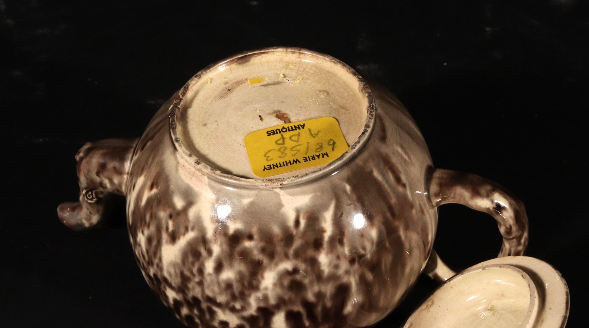Théière et couvercle anglaise de type Whieldon en vente 2