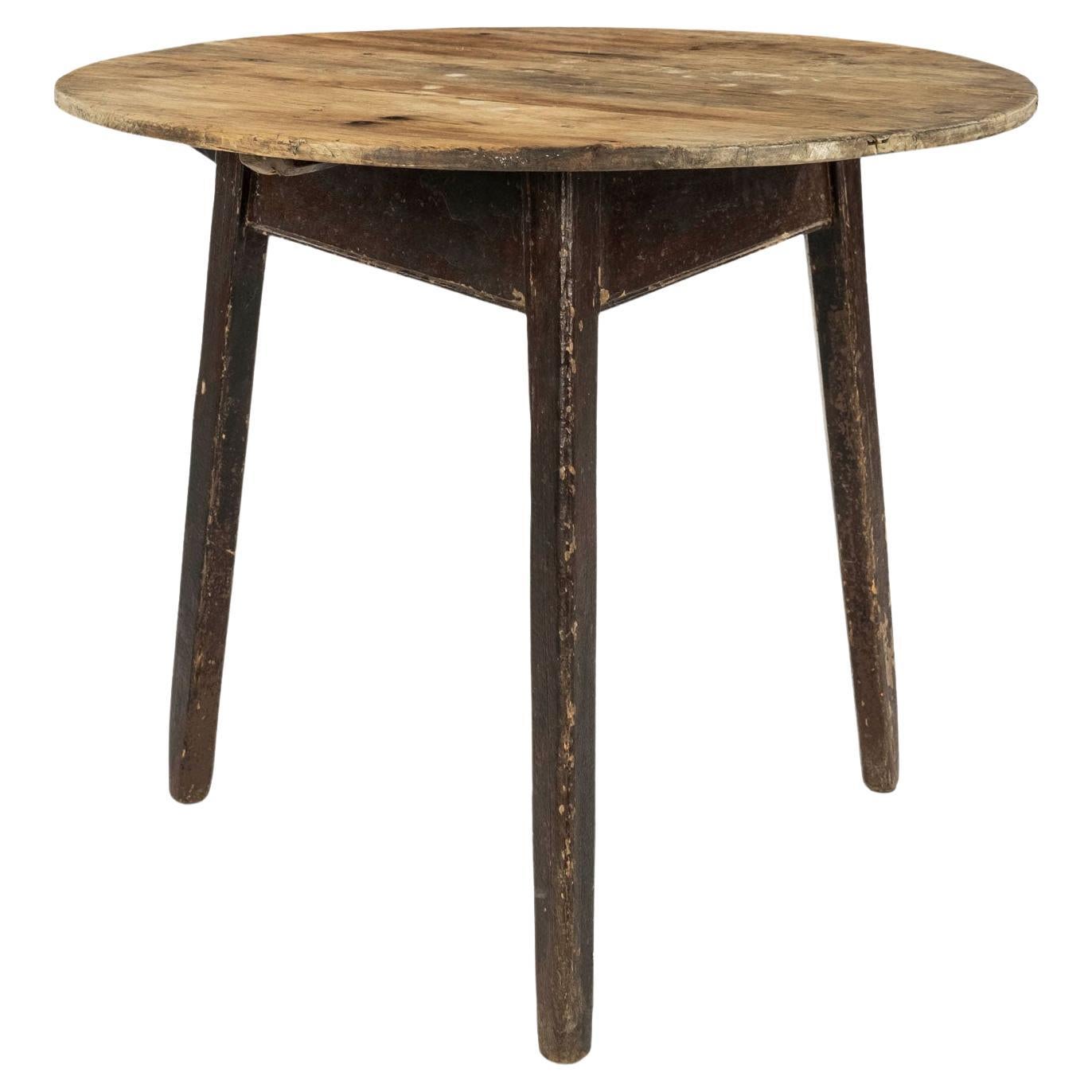 English Cricket Table in Pine